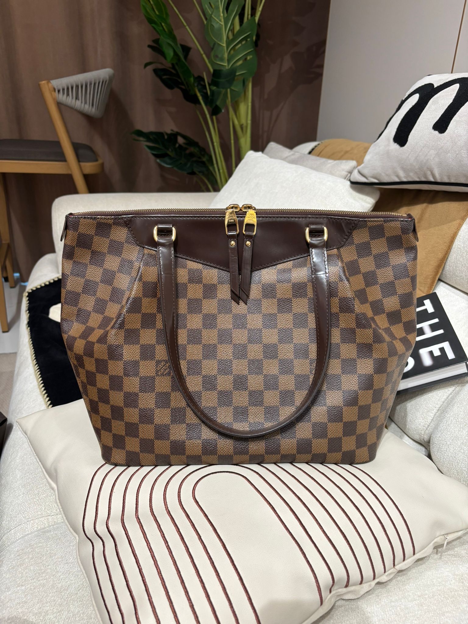 LV Westminster MM shoulder bag 100%Authentic,95%new✅dust bag 