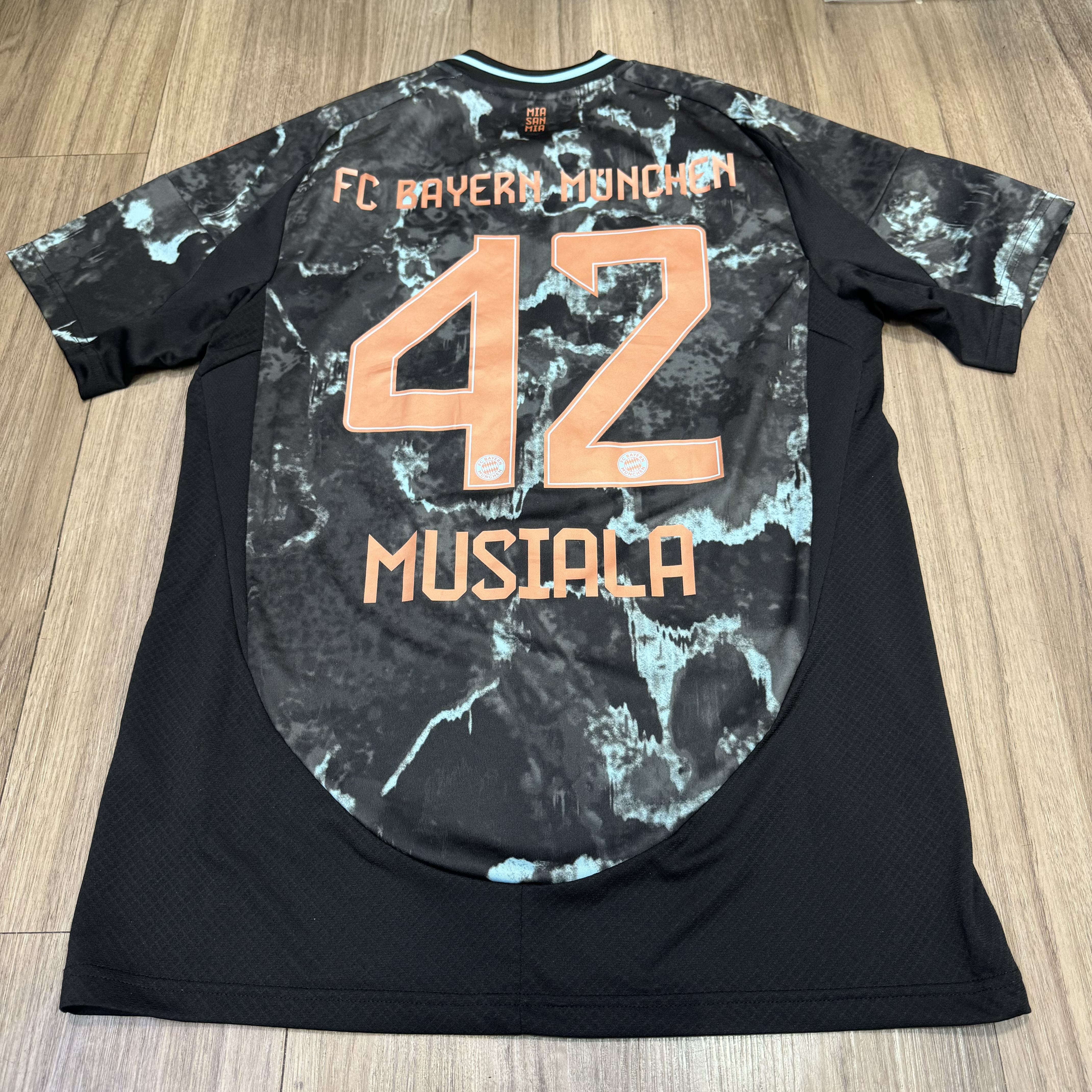 Bayern munich 24/25 away shirt #42 Musiala