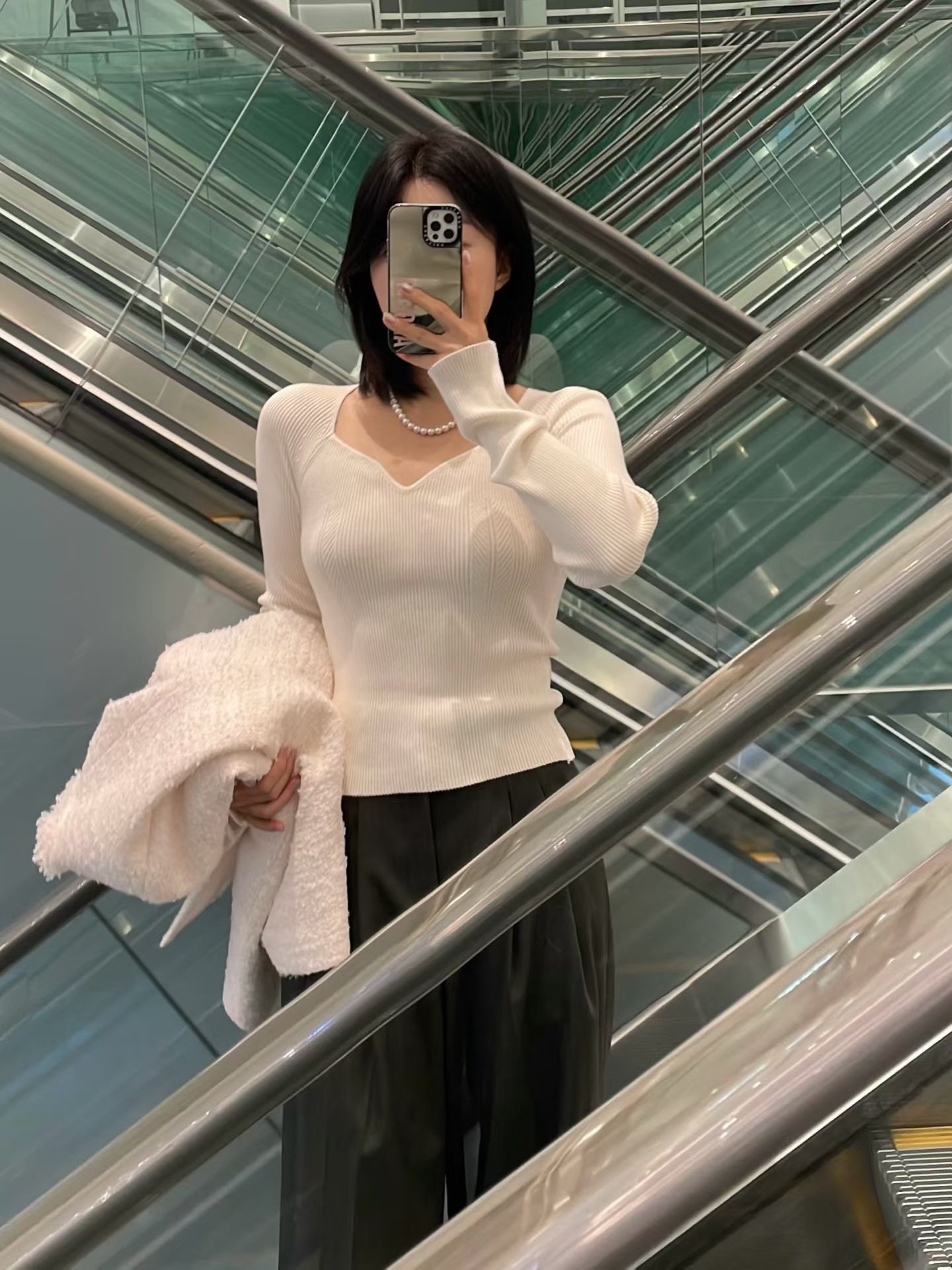 Heartneck knit top