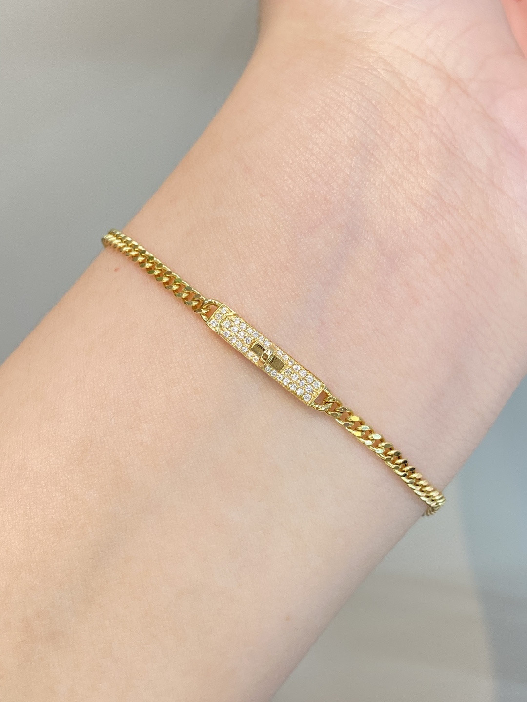 18K Diamond Bracelet 