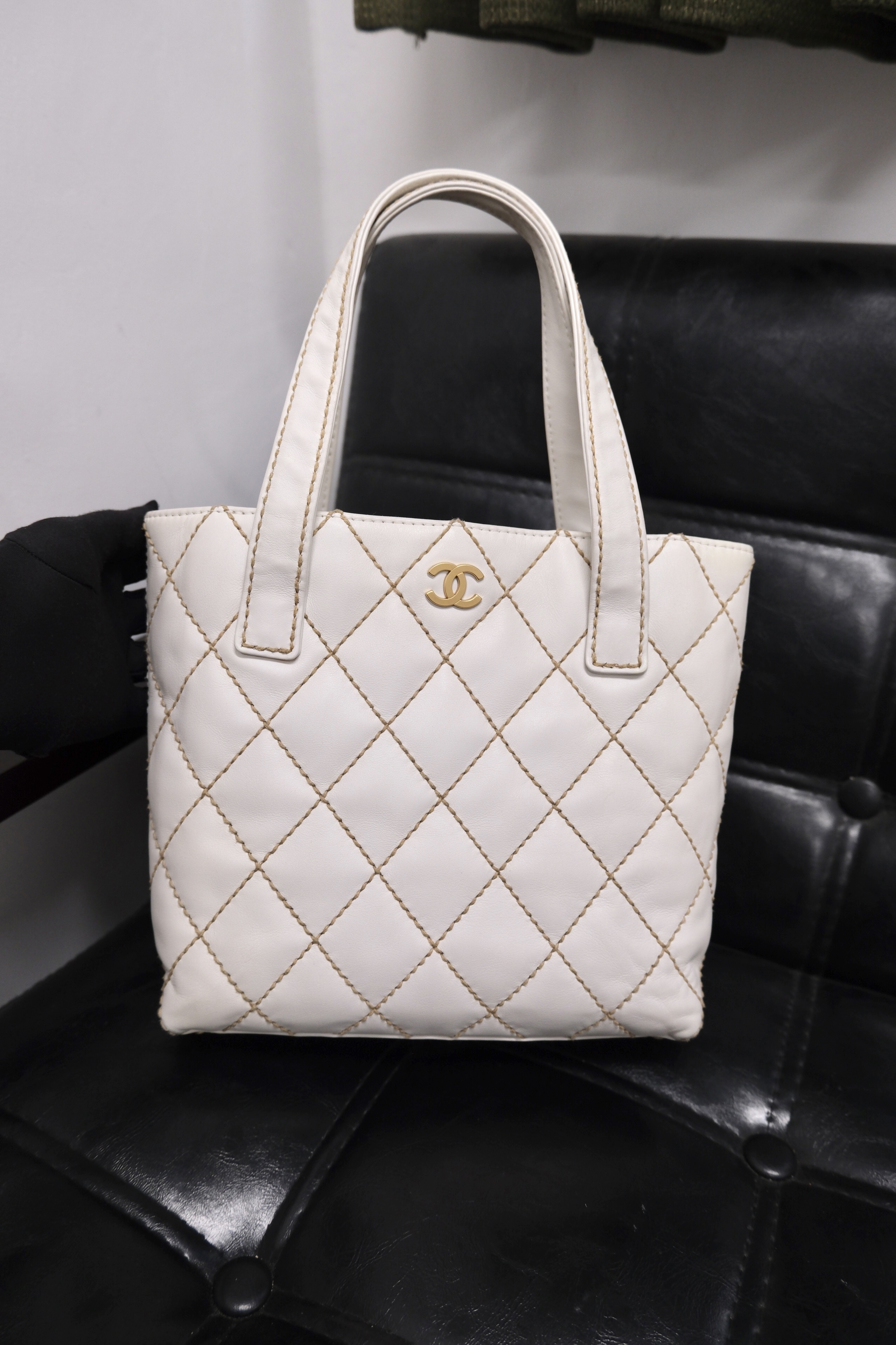Chanel Wild Stitch Lambskin Tote bag White Gold 