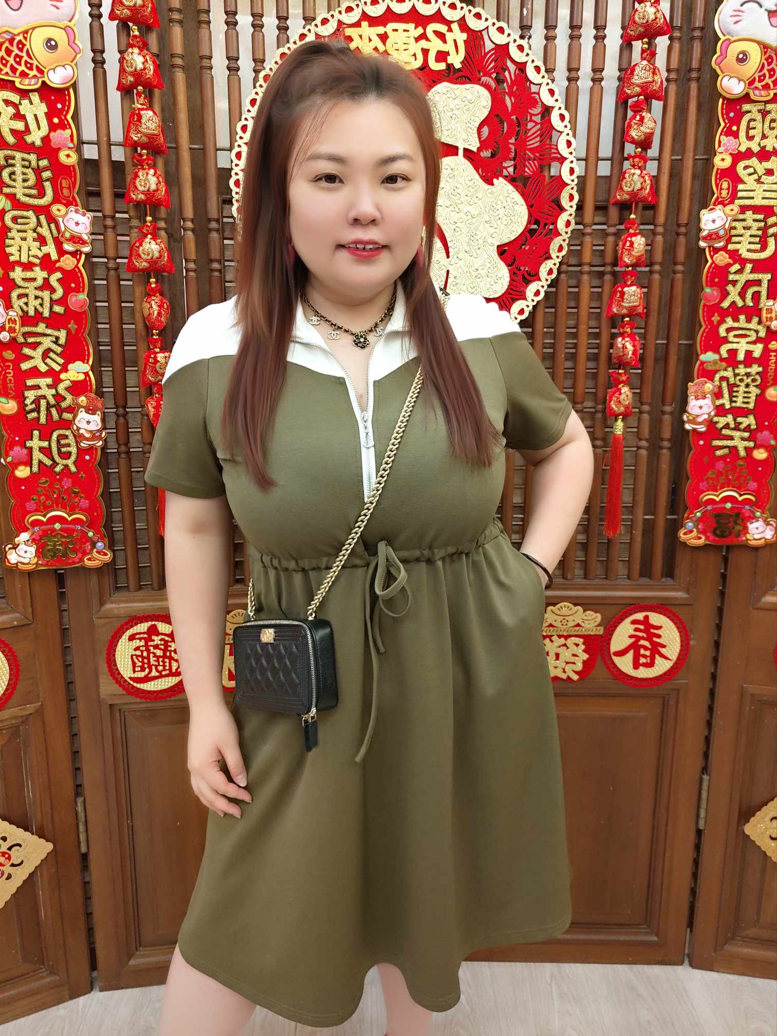 DBB03 CL181507 拼色拉链束腰连衣裙