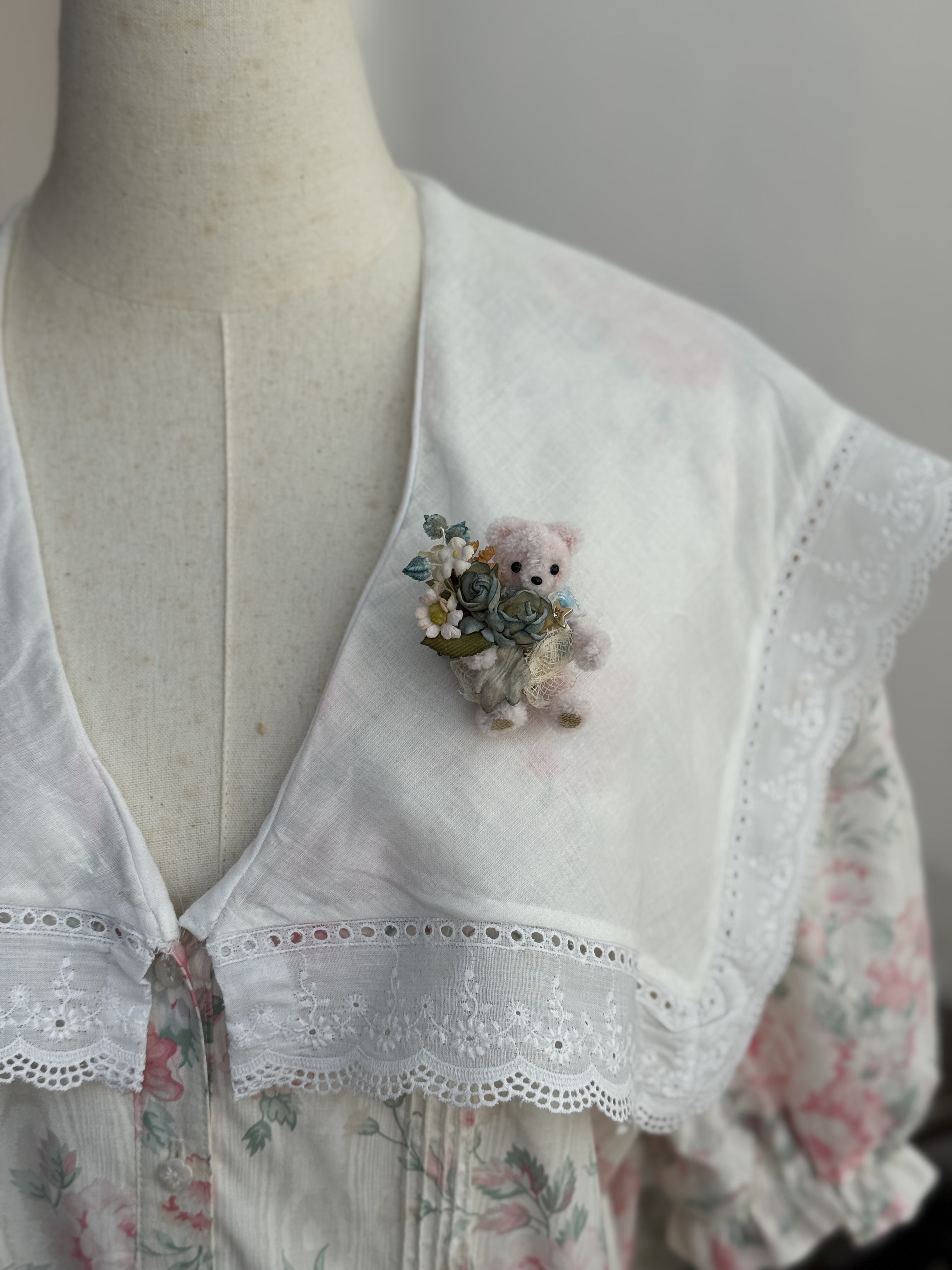 Lilly Bloom x Miss Summer布花小熊胸針+髪夾