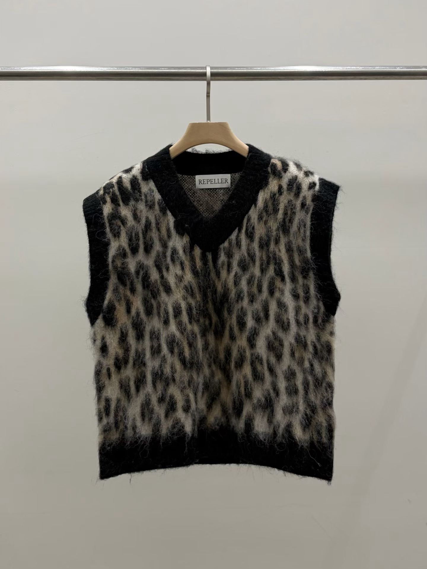 (2026FW) REPELLER - VEST