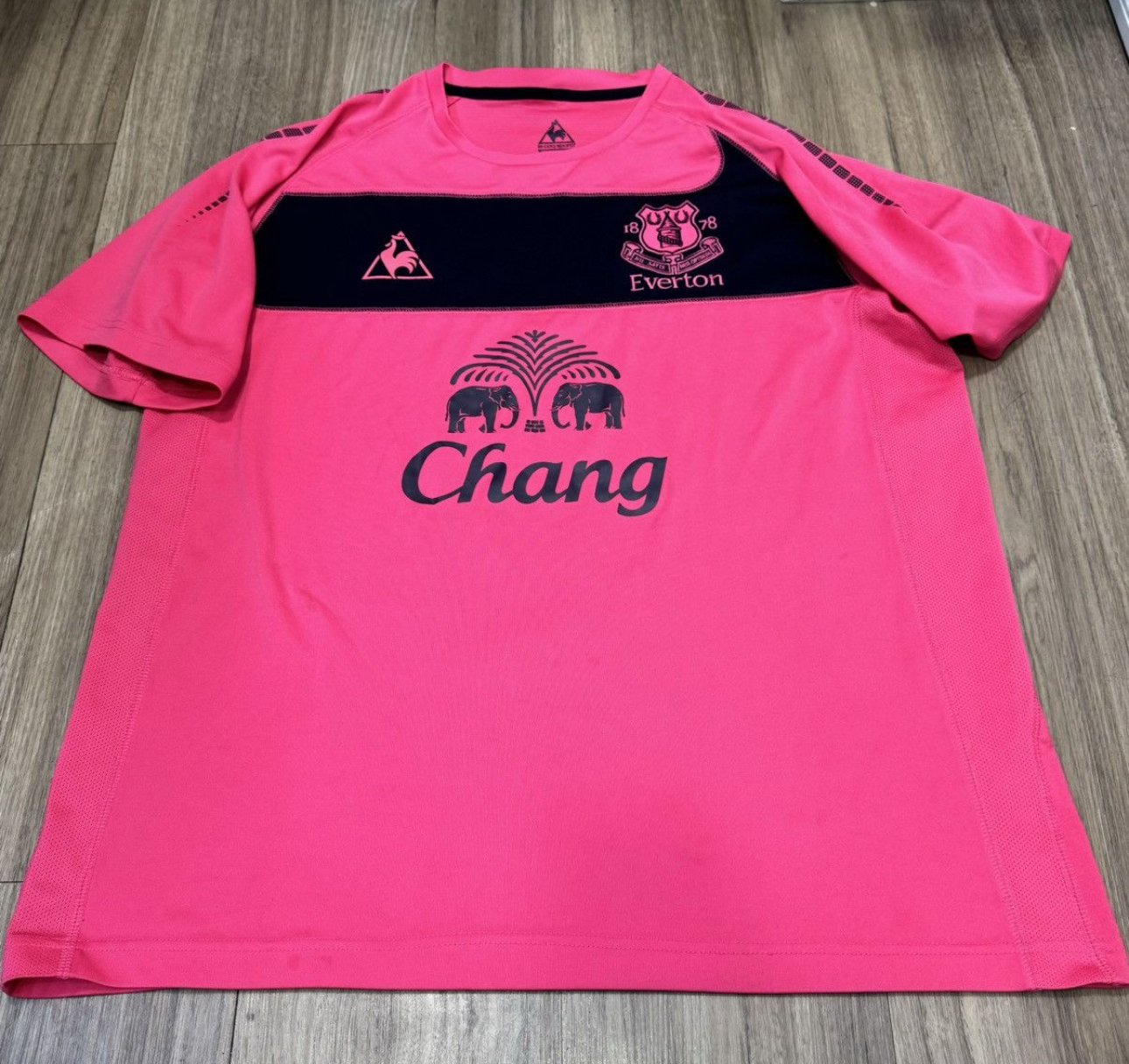 Everton 10/11 away shirt