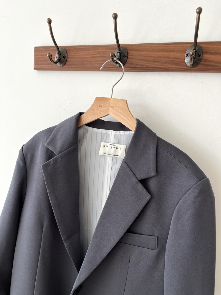 Atelier Relaxed Blazer (Charcoal)