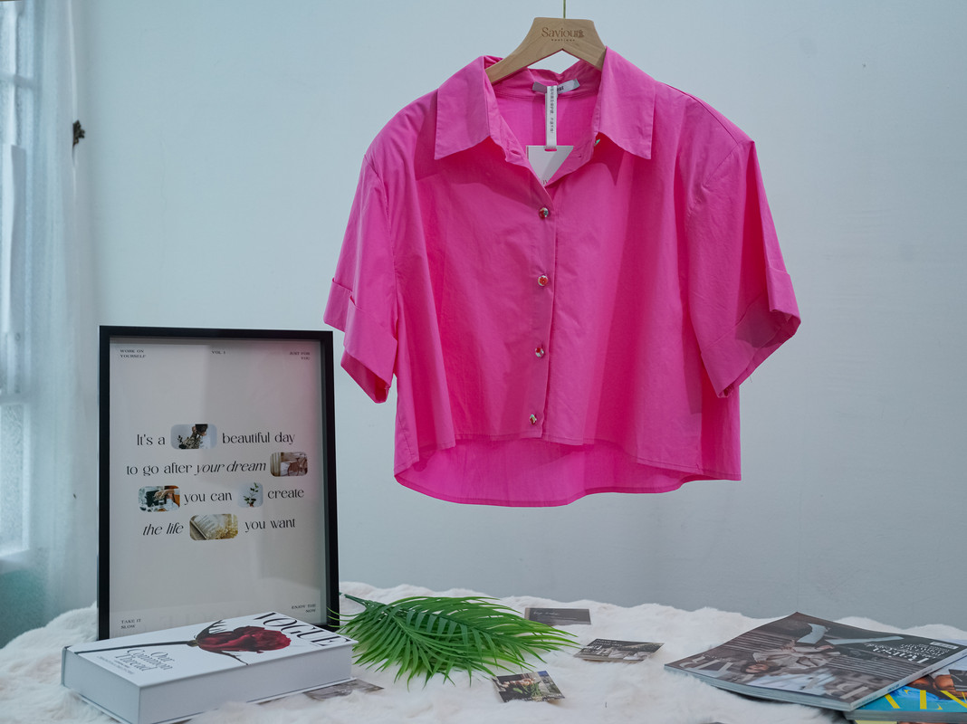 Cropped Loose-Fit Button-Up Shirt ‖ 短版宽松剪裁衬衫上衣 KR0111116