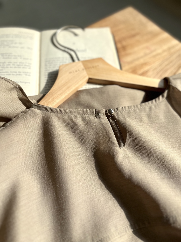 Scarf-Tie Elegance Blouse (Dusty Pink)