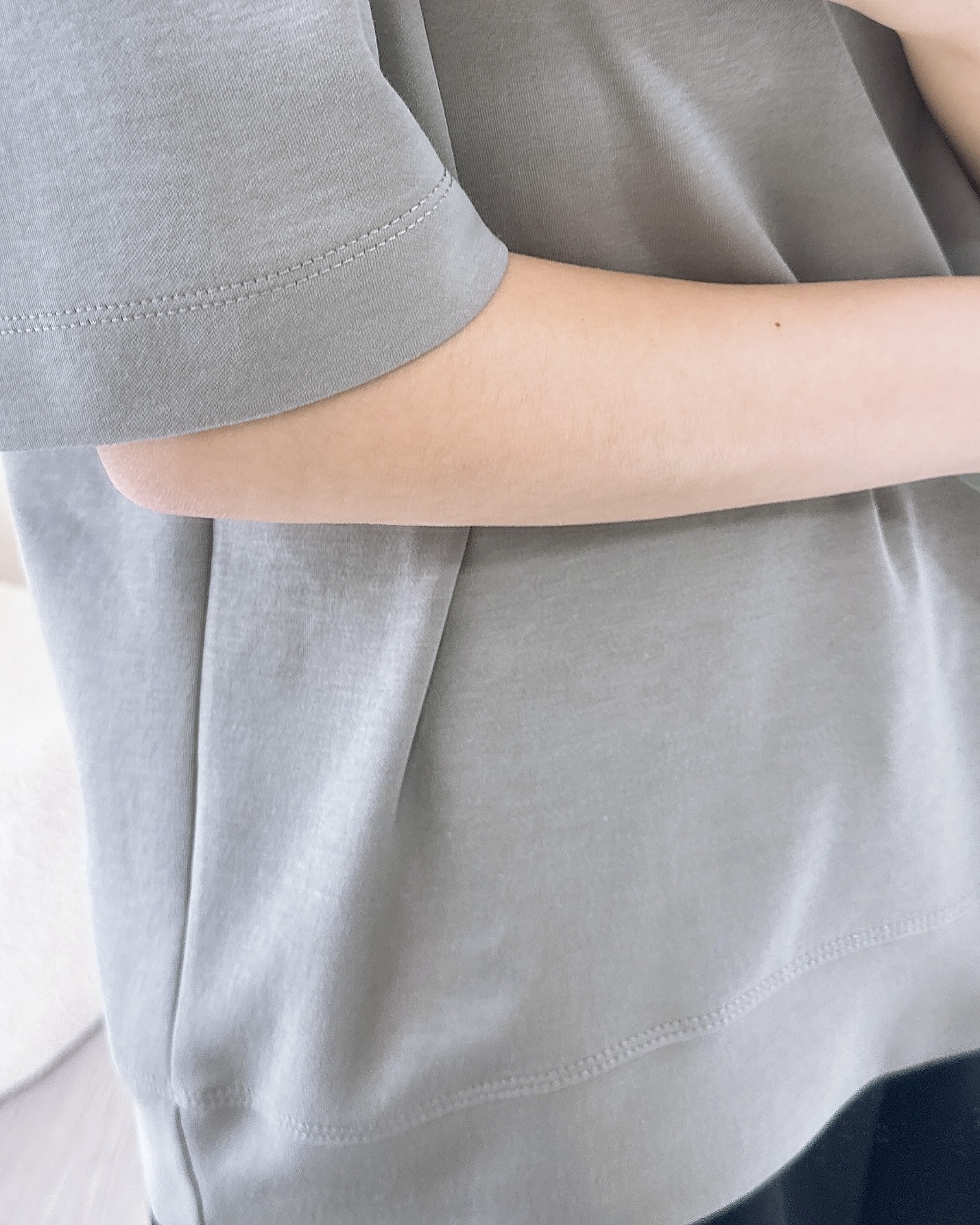 超滑彈性牛奶棉淨色上衣 2色