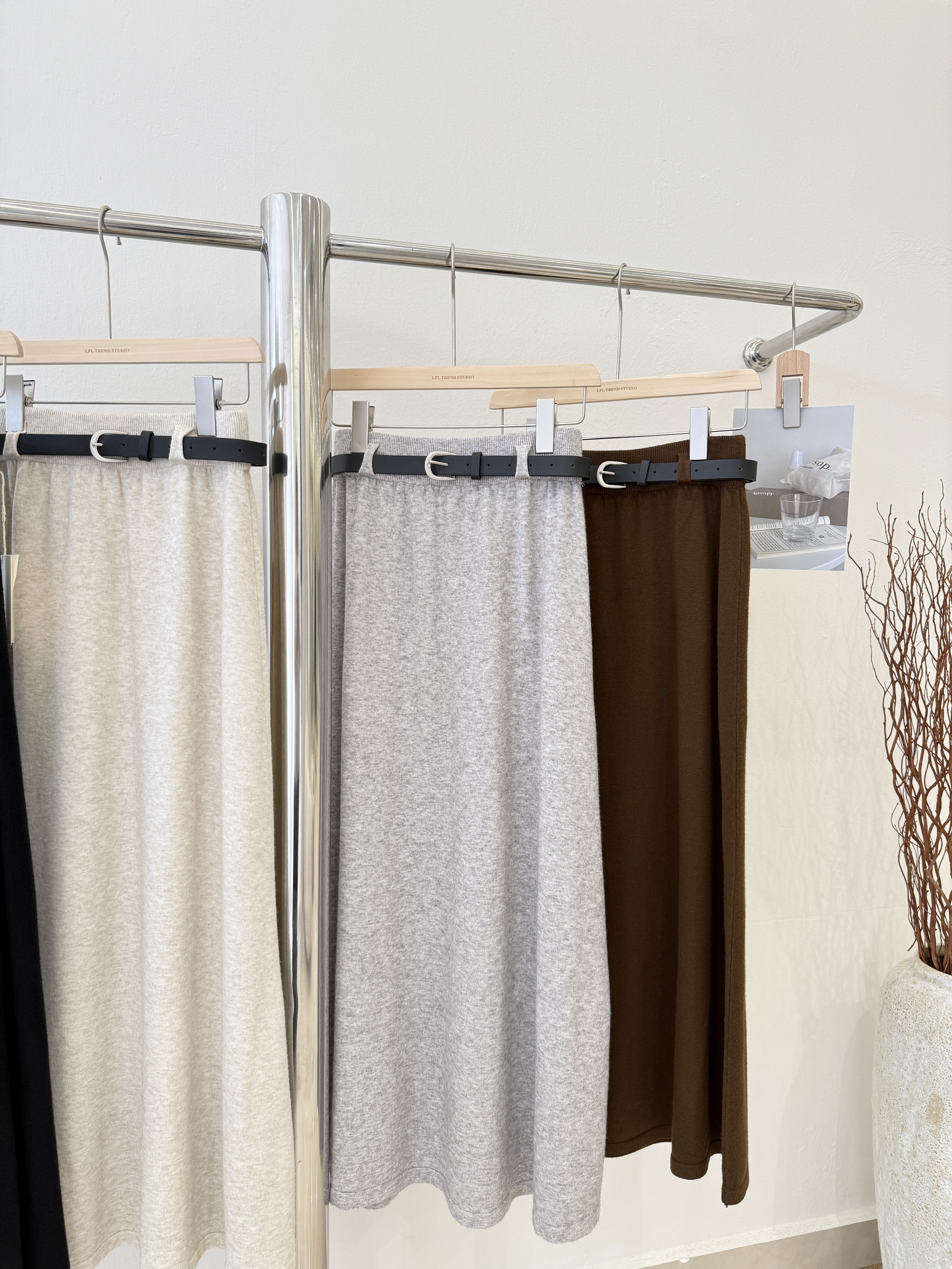 6327 爆款百搭针织长裙(送腰带)