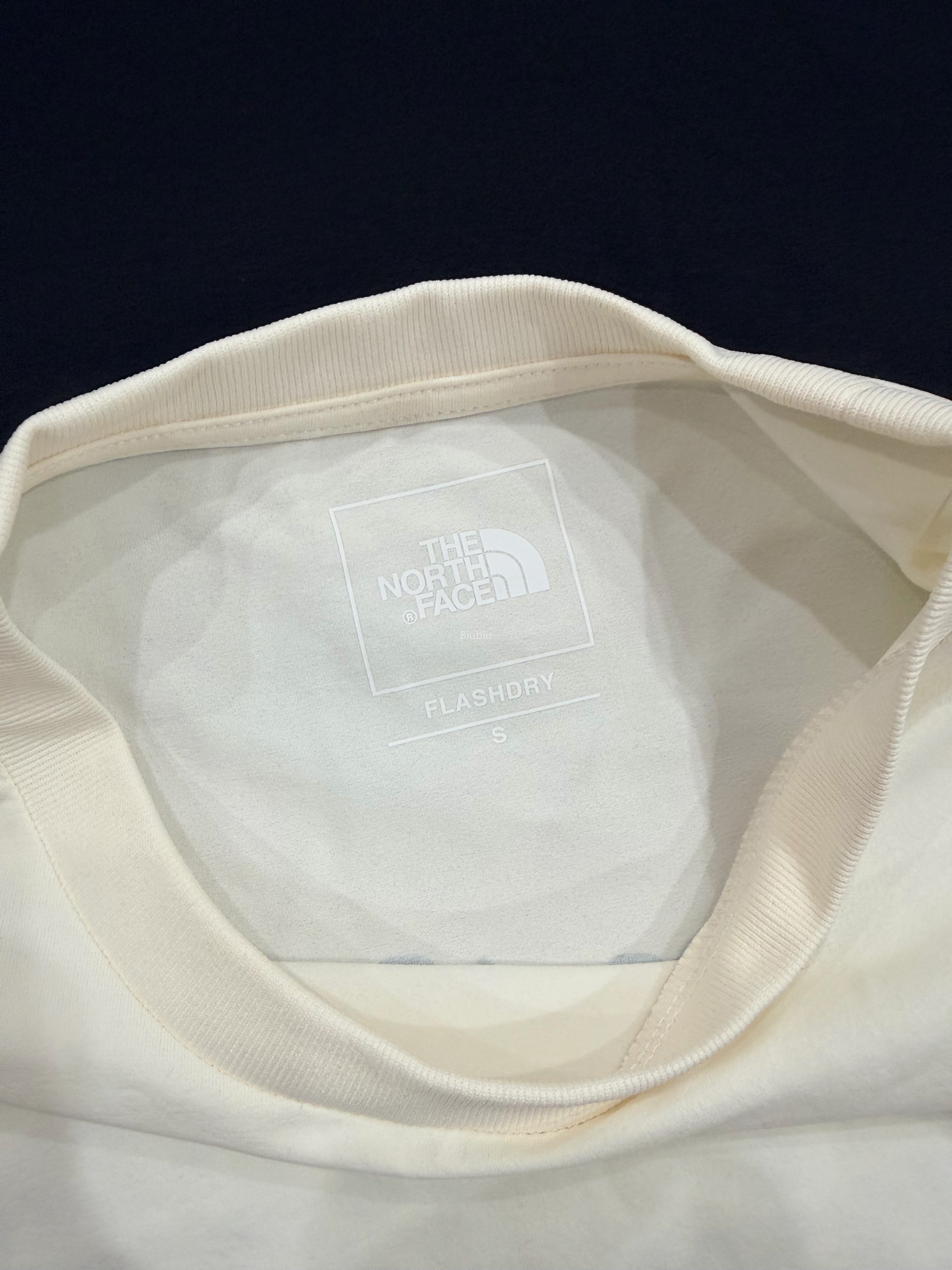 0752 日單🇯🇵貨尾 TNF 黑白短袖