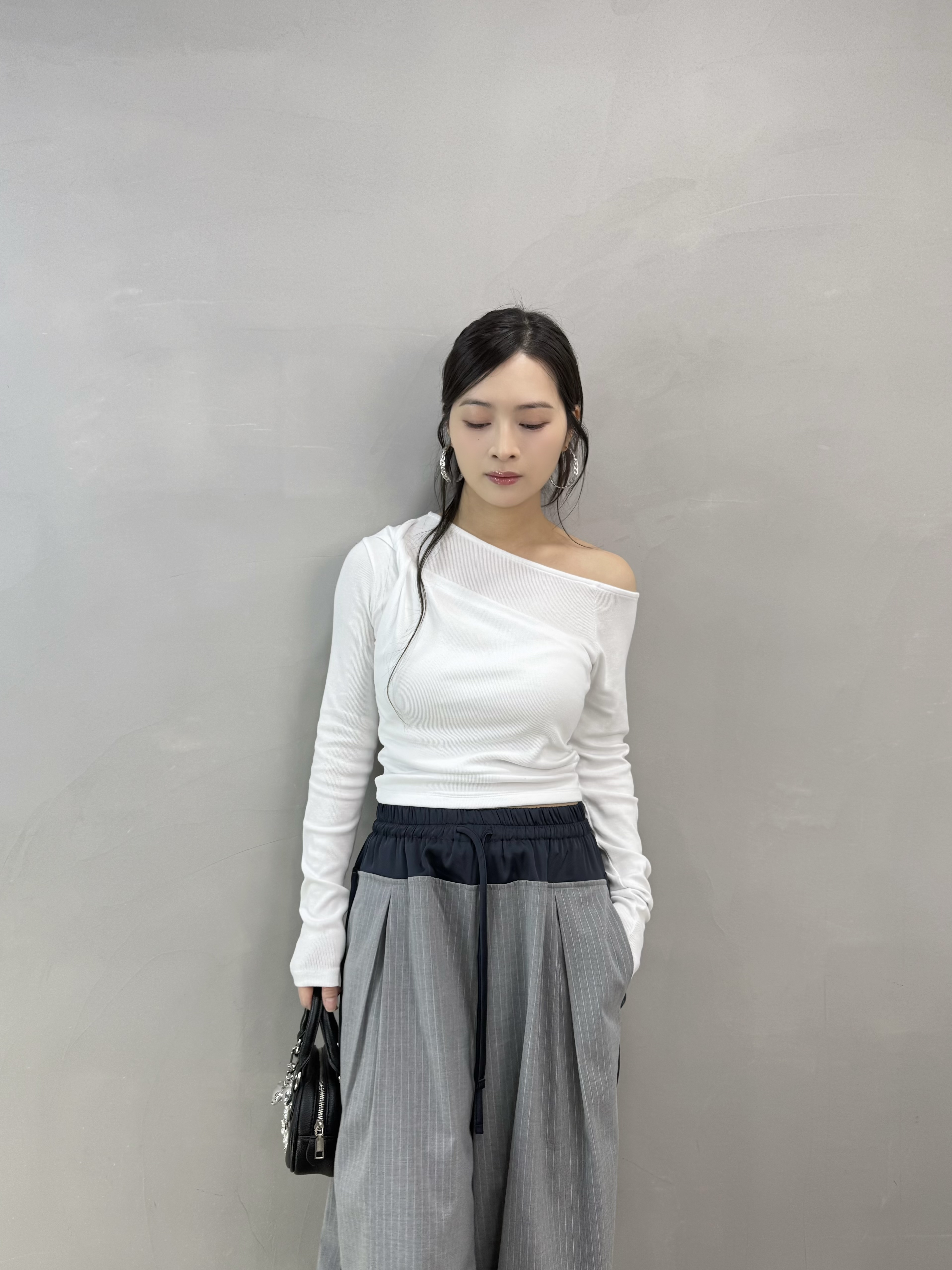 C11 假兩件單邊露膊Tee