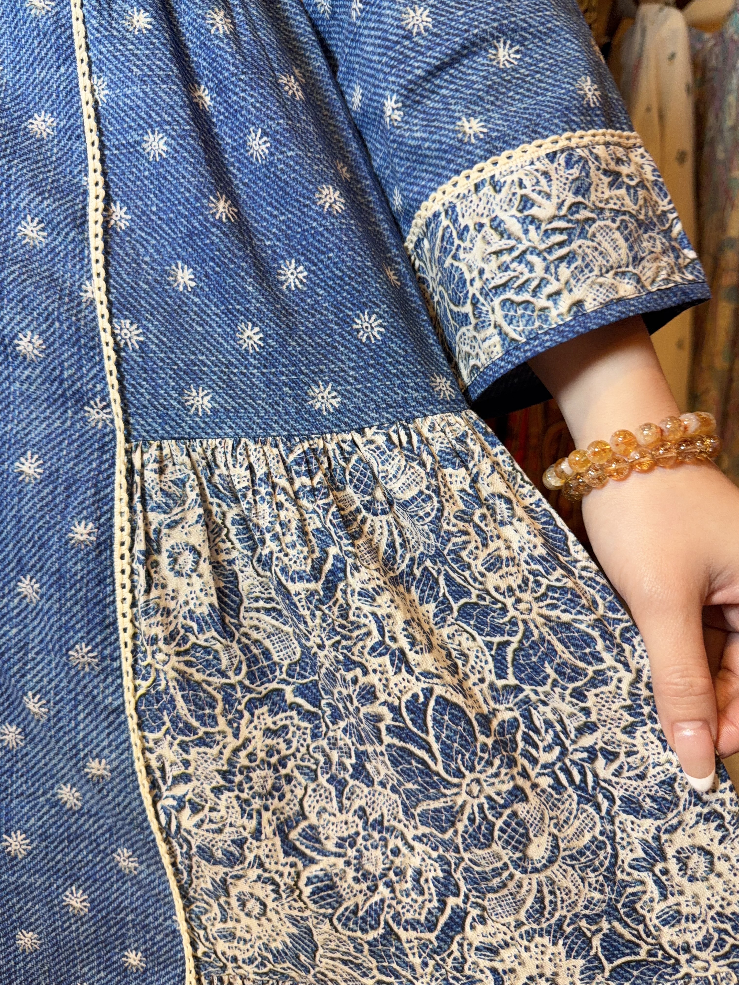 1670 Blue A-Line Floral White Patchwork OP 40"