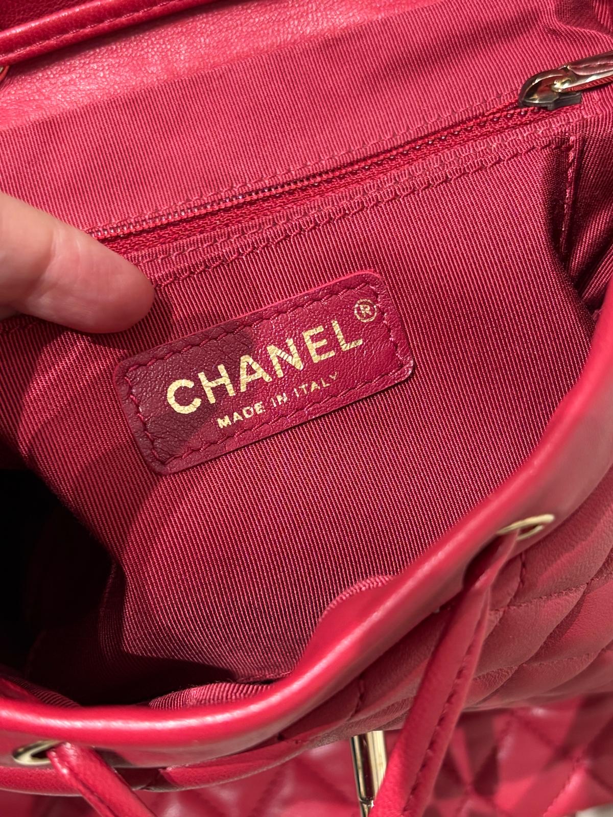 Chanel Classic Backpack 100%Authentic, 98%New ✅23Card✅Dust bag✅Box