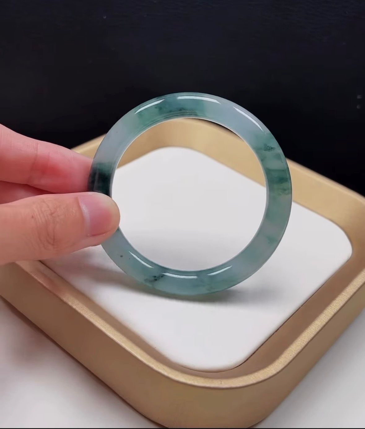 50.5mm 冰飄花翡翠圓條（附送香港鑑定證書）