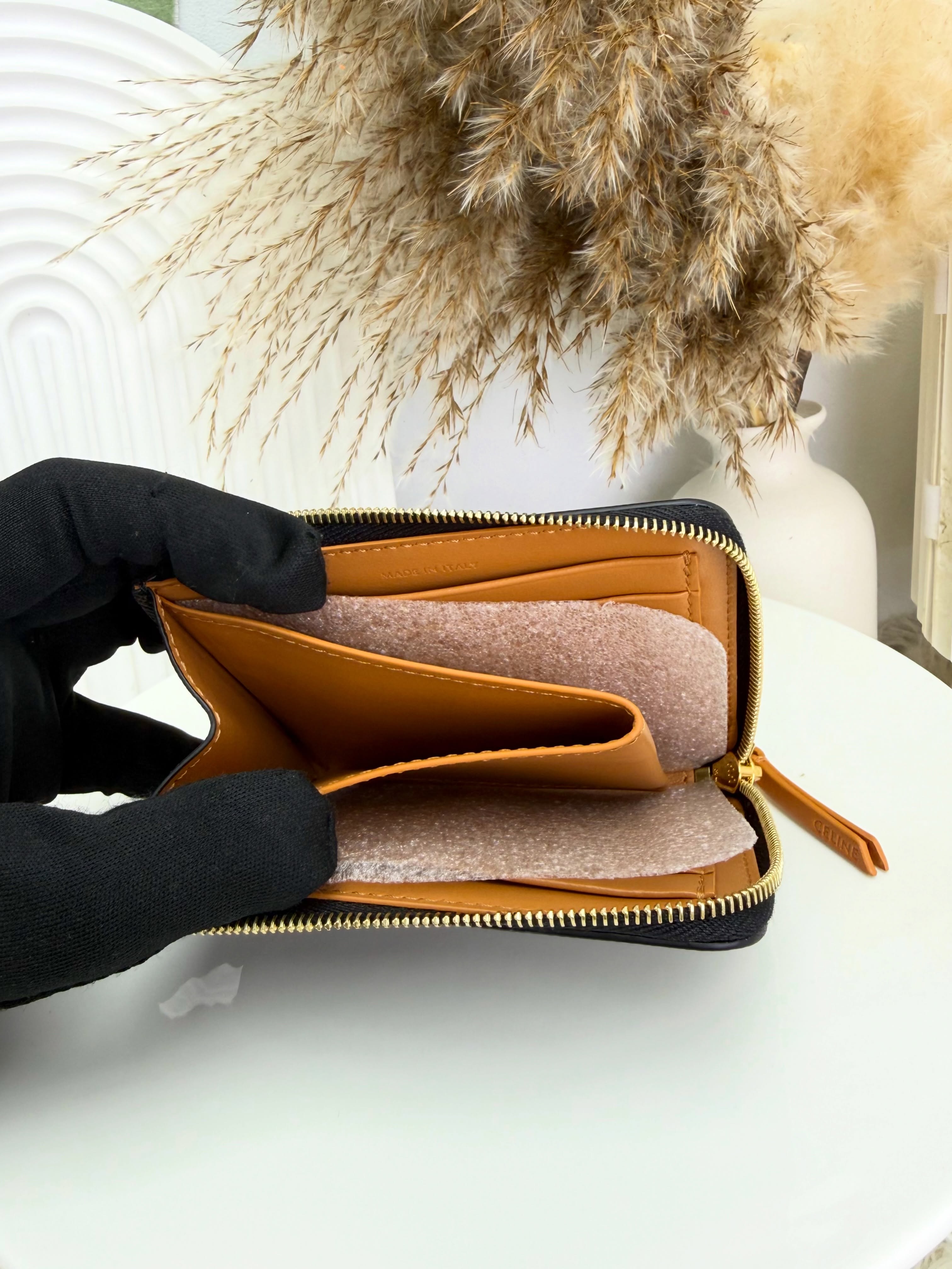 Celine🛍️全新💫老花短銀包👜全套🎁 