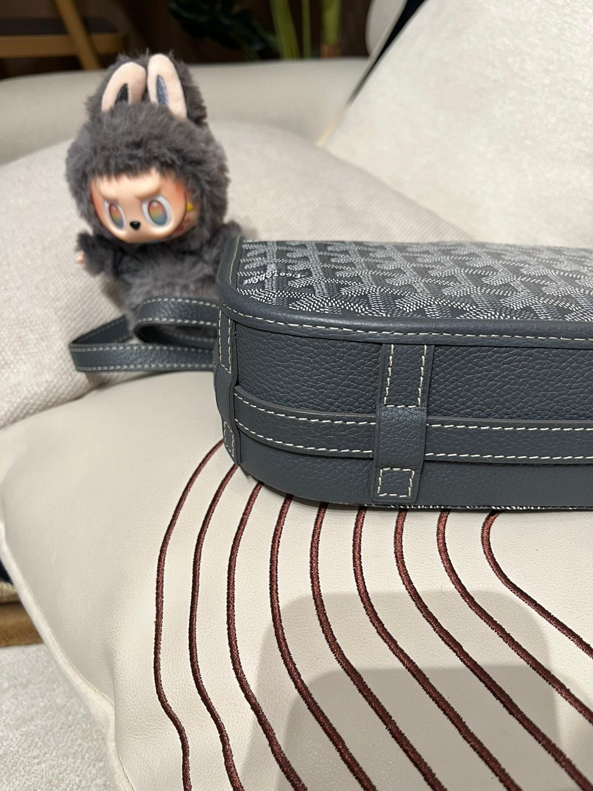 Goyard Belvedere PM Bag Grey 100%Authentic, 98%New ✅Dust bag