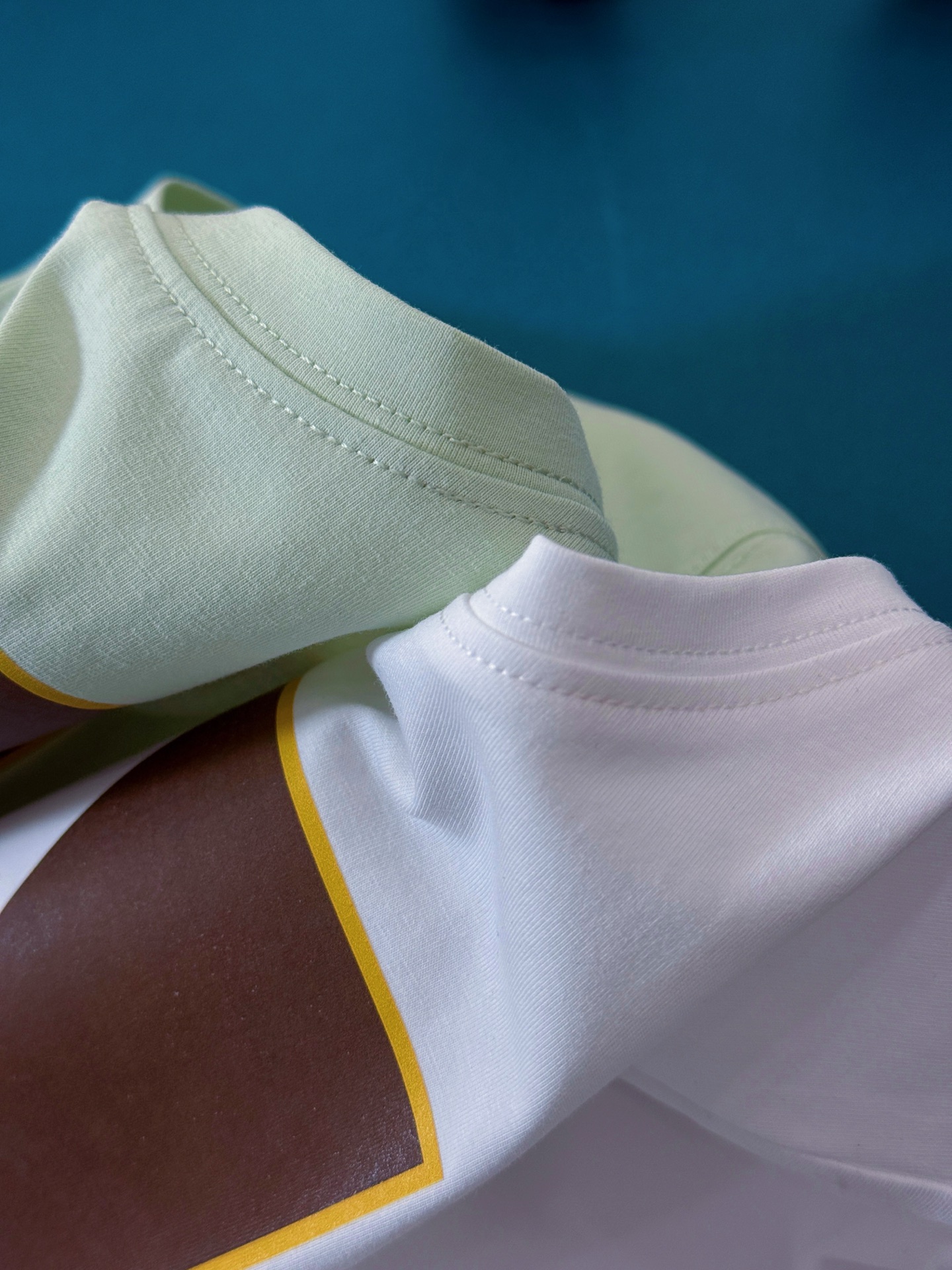 $98件。2件起$90件。🔥【夏日必入｜Adidas風中大童純棉Tee】🔥