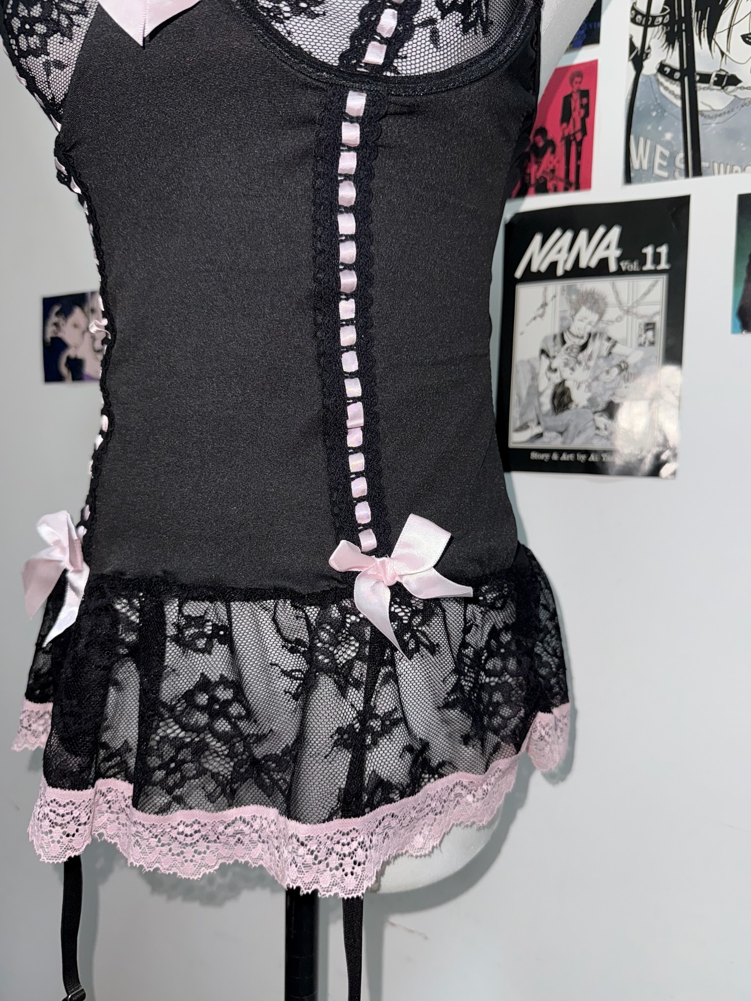[On sale]Boudoir Ribbon Black Corset with Pink Lace Trim