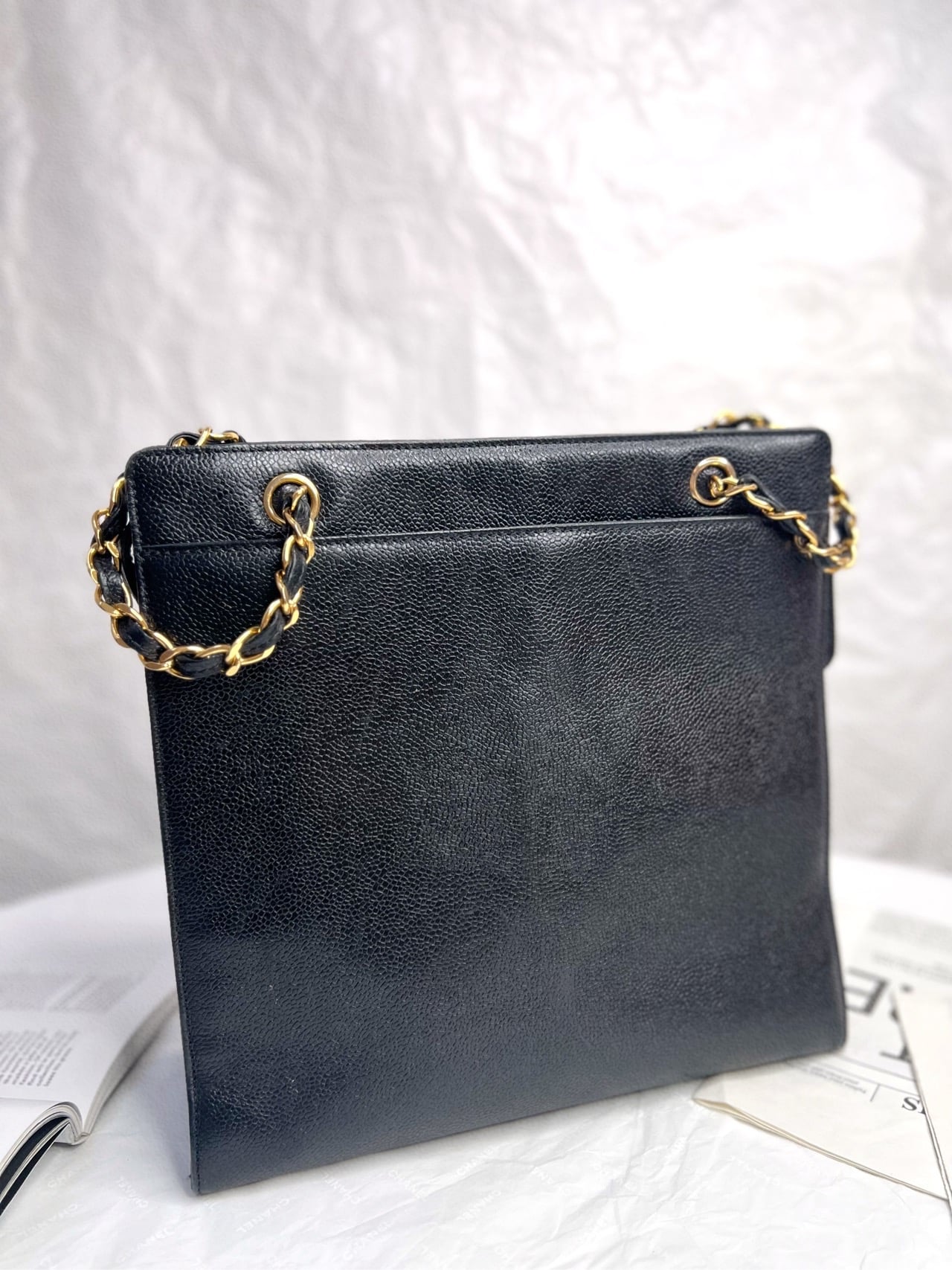 【預訂貨品】CHANEL 黑金魚子醬光面琴譜包