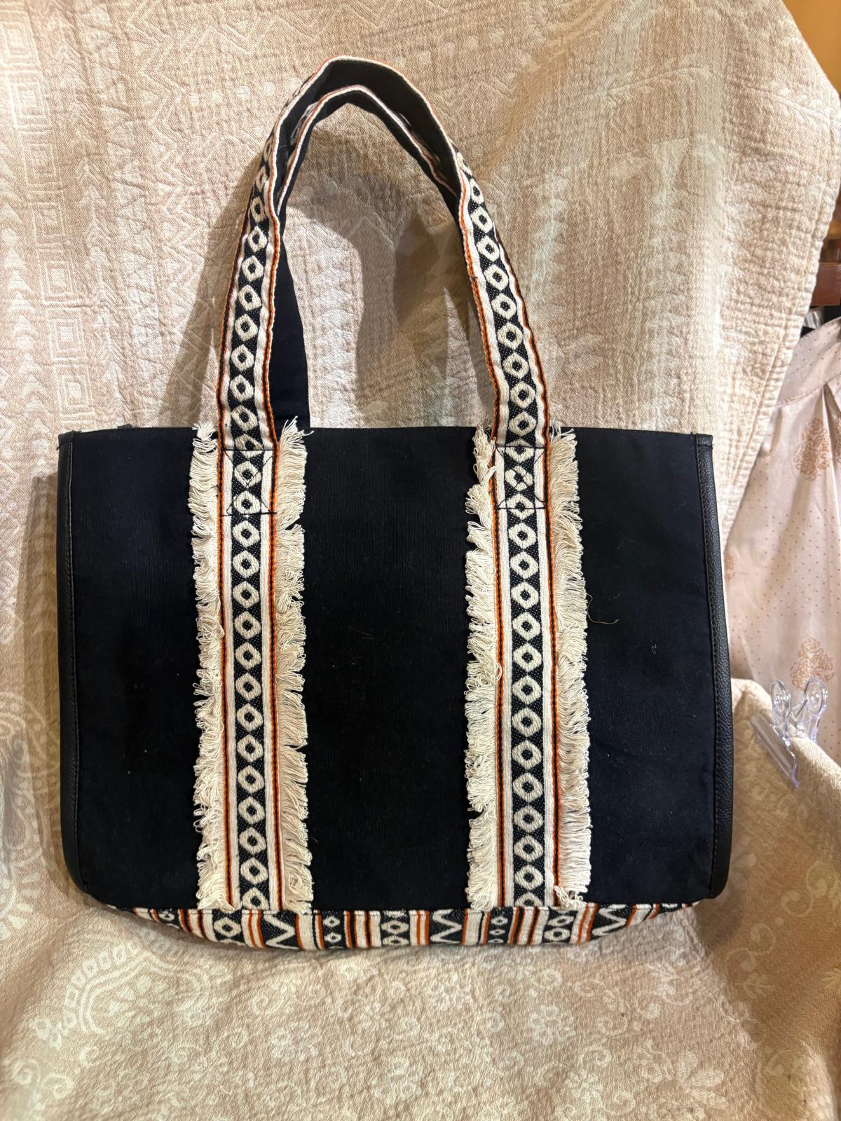 印度製造 - 黑色民族風蘇蘇刺繡袋