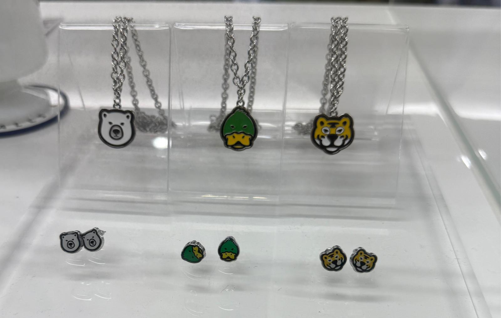 Human made necklace Human made earrings Tiger / bear / duck