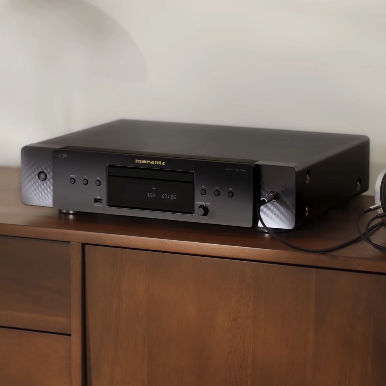 Marantz CD70 CD Player with High-Performance DAC and USB Playback