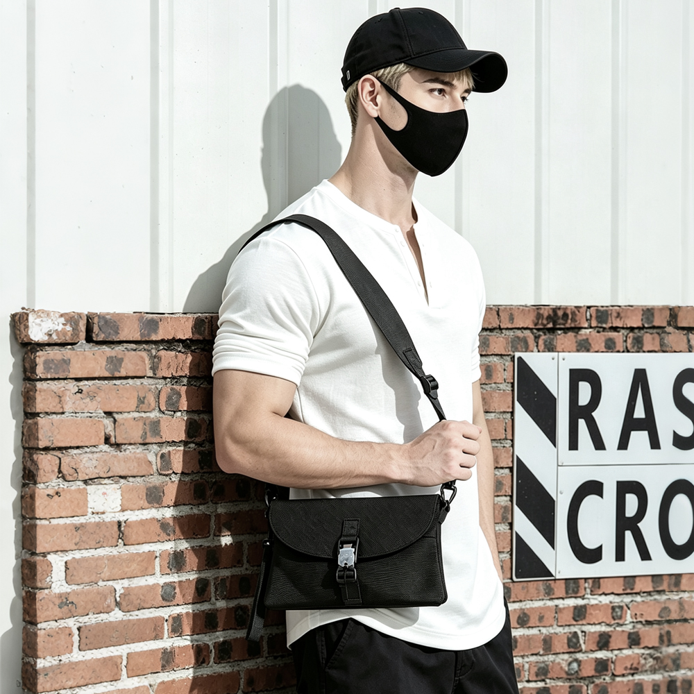 Lucian Crossbody Bag | Lucian 斜背手袋
