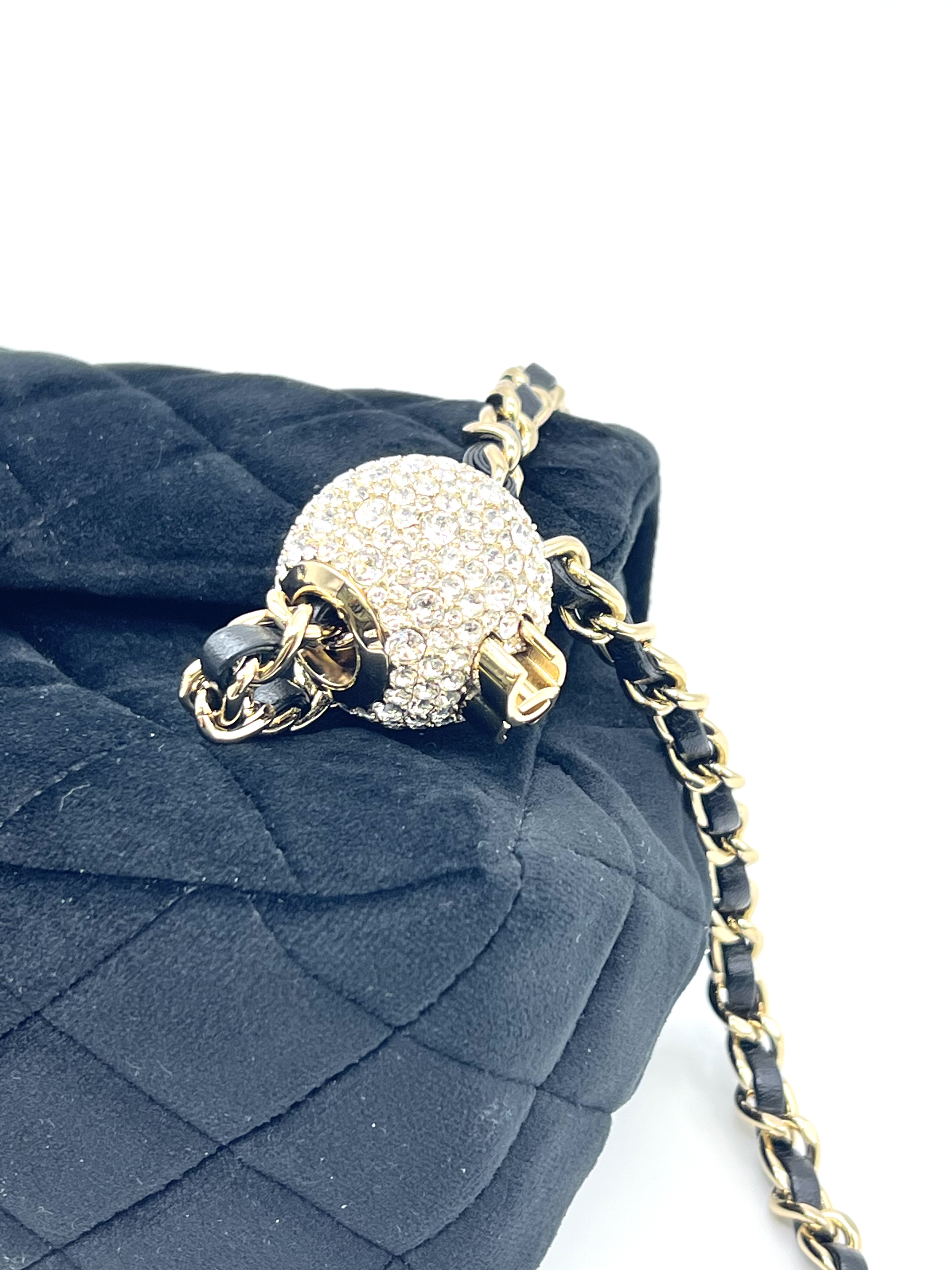Pre-Owned CHANEL Pearl Crush / Product Code: 26050707