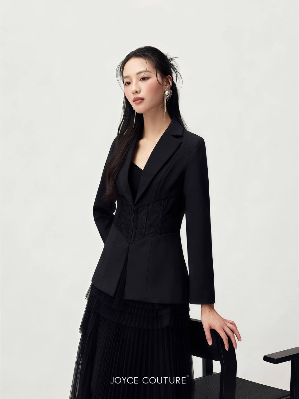 V领修身外套 T0750