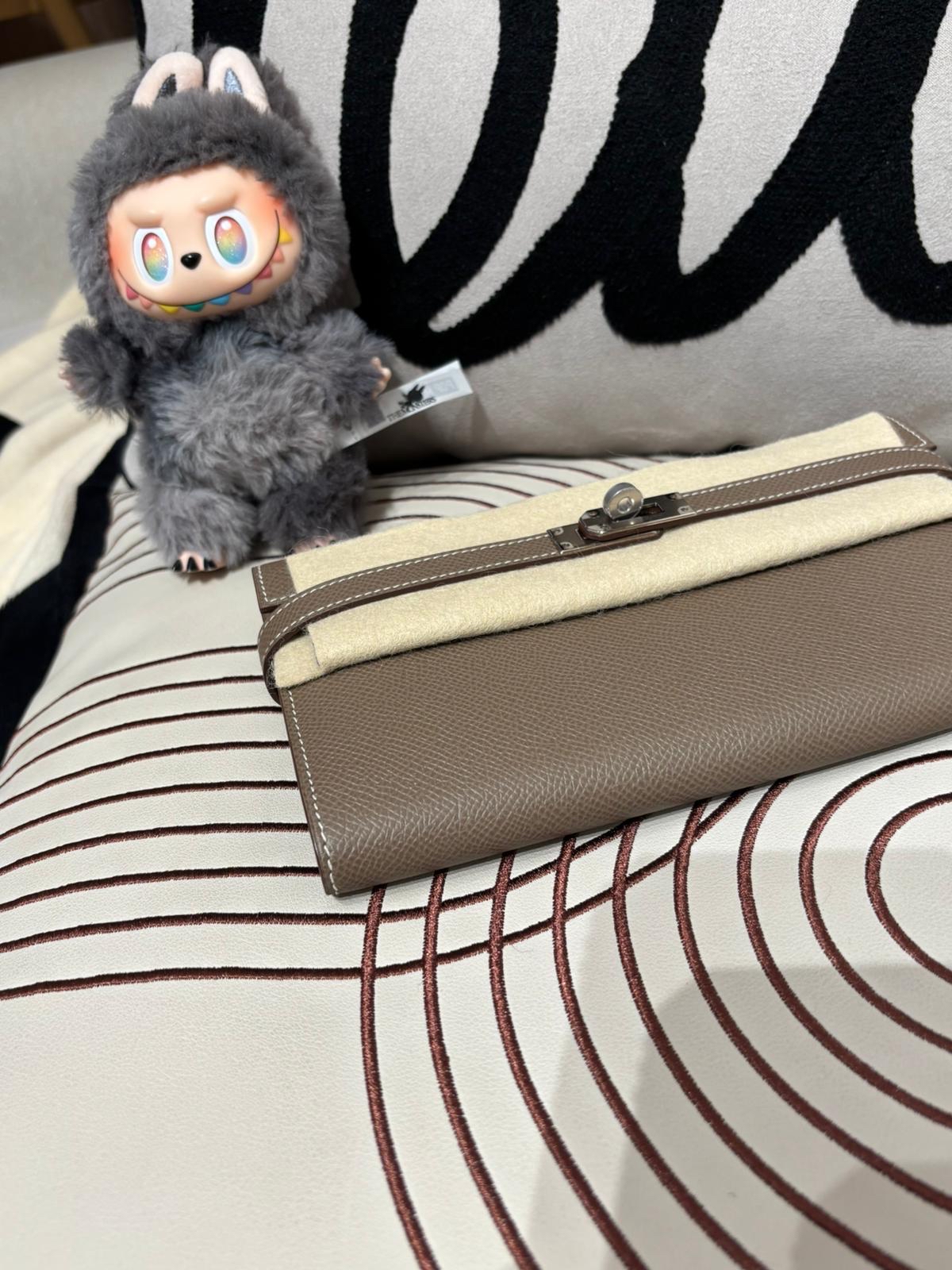 Hermes Kelly Wallet Stamp C Etoupe 大象灰銀扣 100%Authentic, 全新未使用品 ✅Box