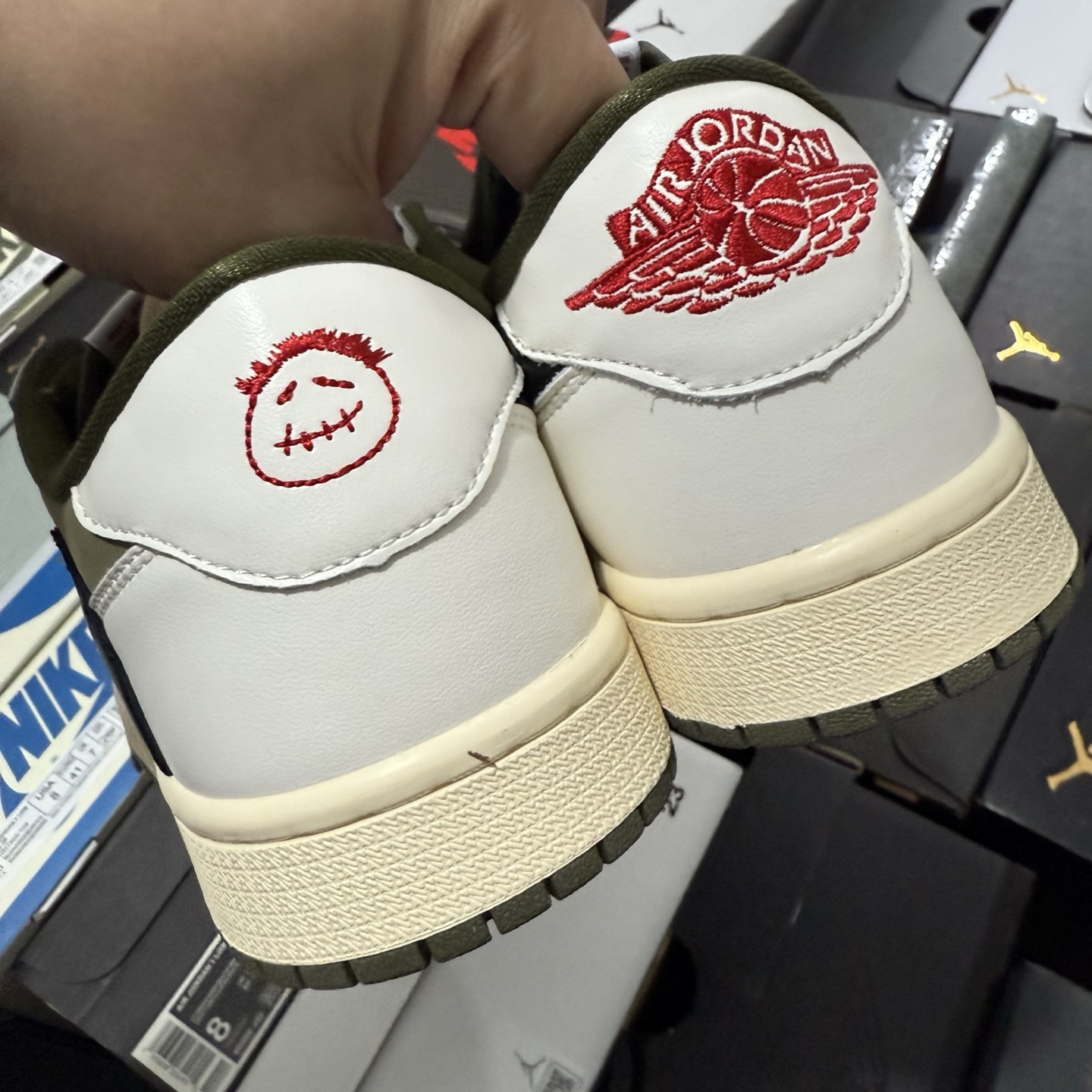 Travis Scott x Air Jordan 1 Low OG "Medium Olive" DM7866-200