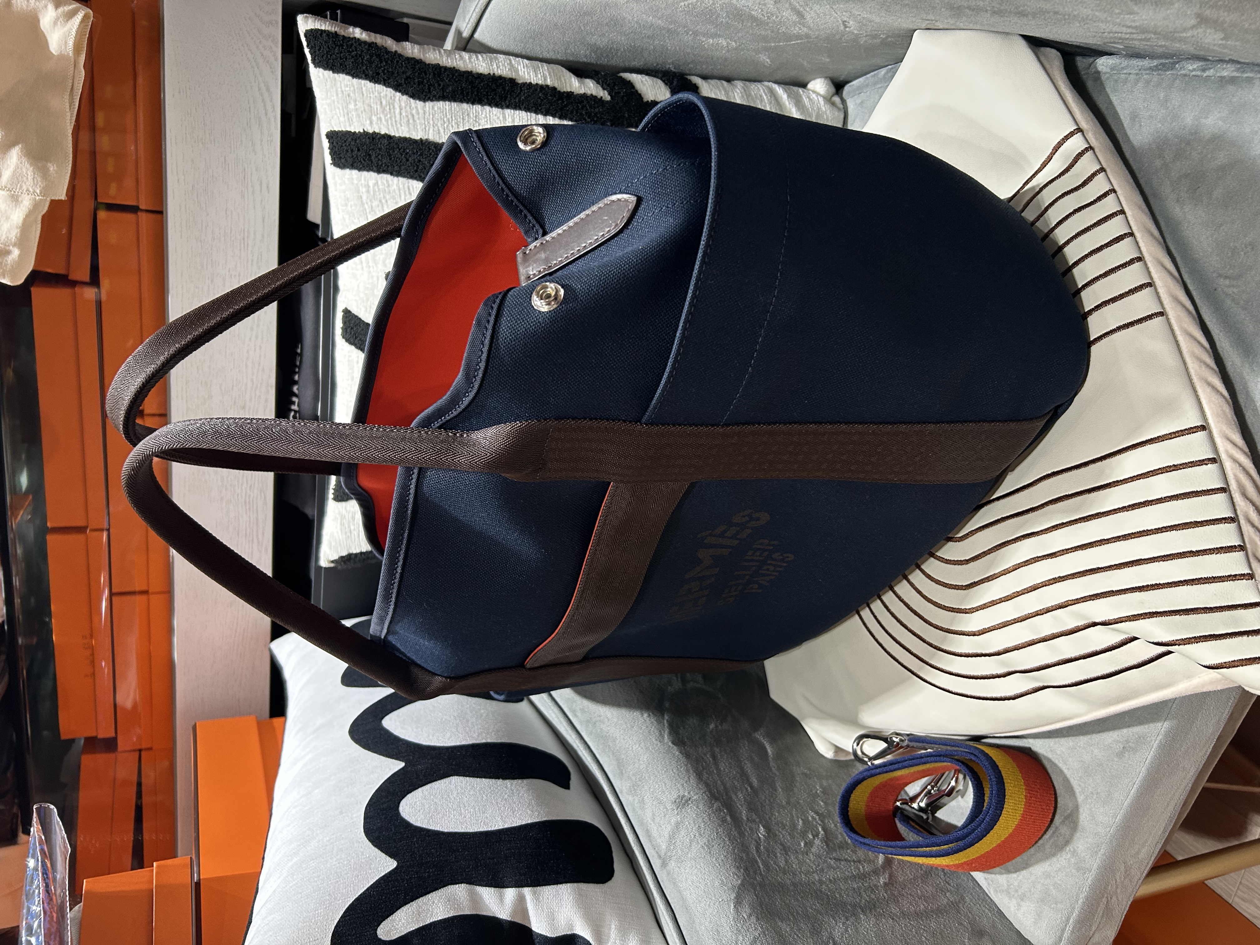 HERMES Grooming tote bag Stamp C shoulder bag Navy 100%Authentic,98%new✅strap✅dust bag  