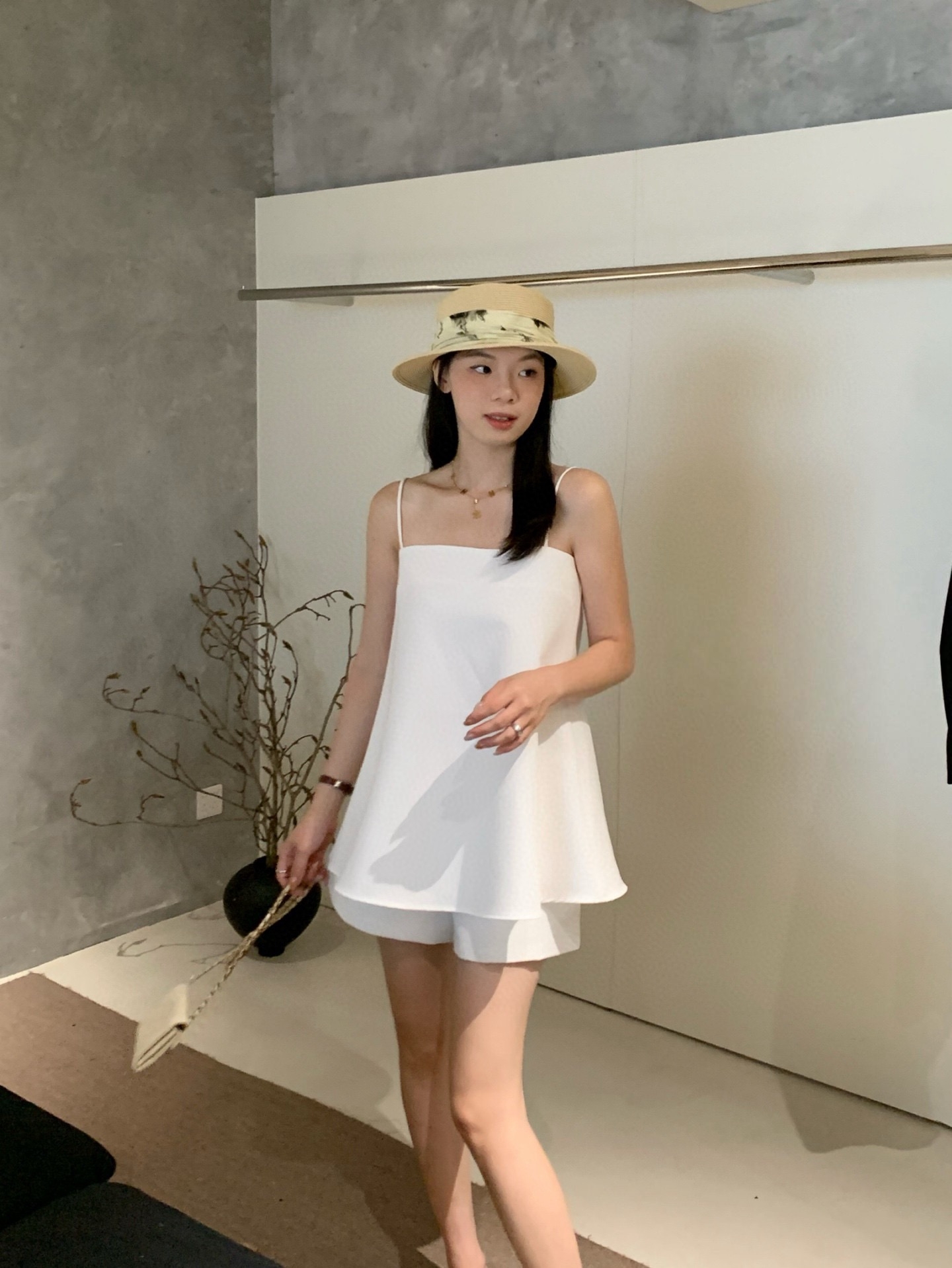 Maya Top + Short Sets 法式高级感吊带上衣+短裤套装 ( 2 Colours )