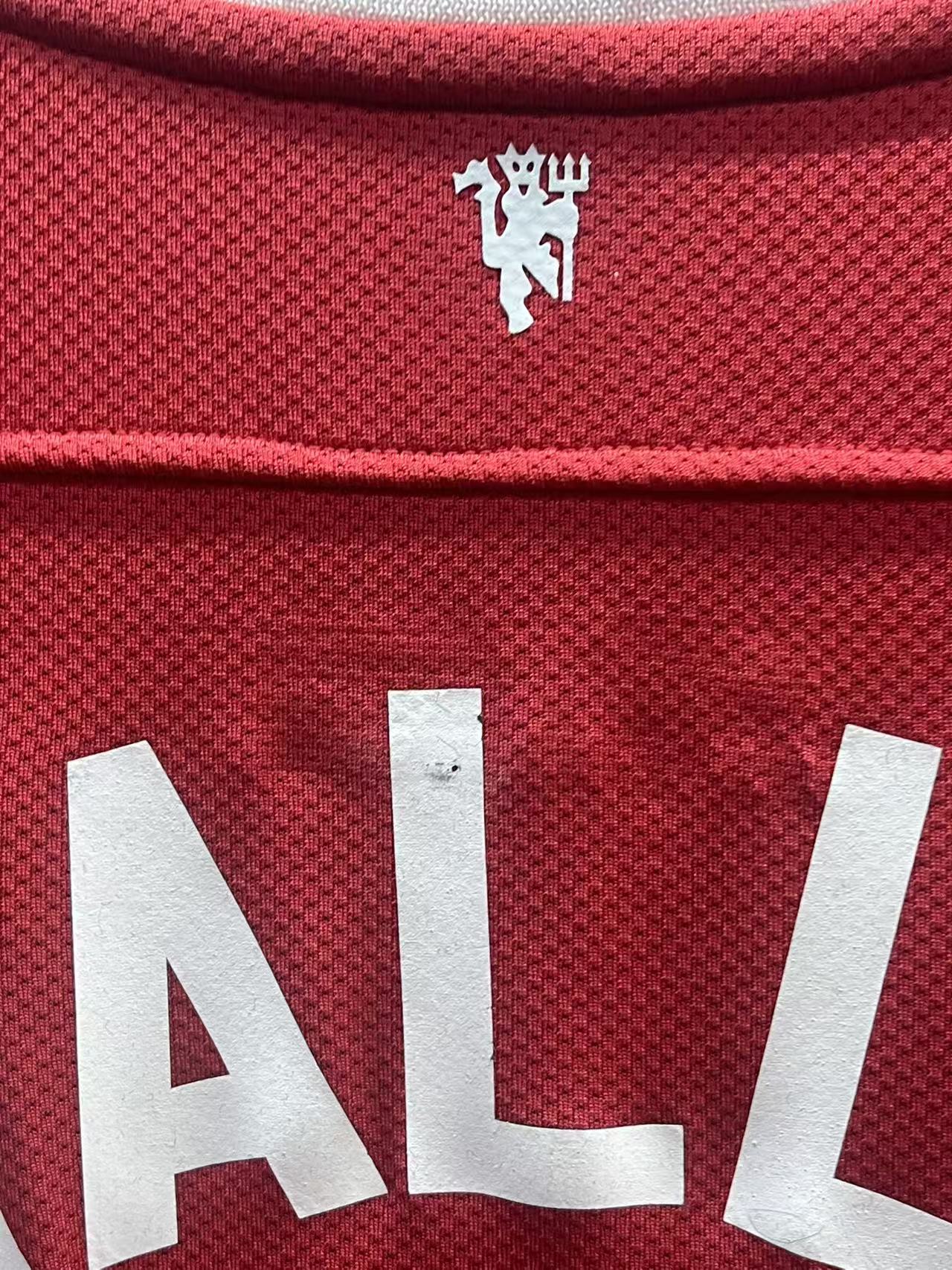 2011-12 Manchester United Home Long Sleeve Size L "BNWT"