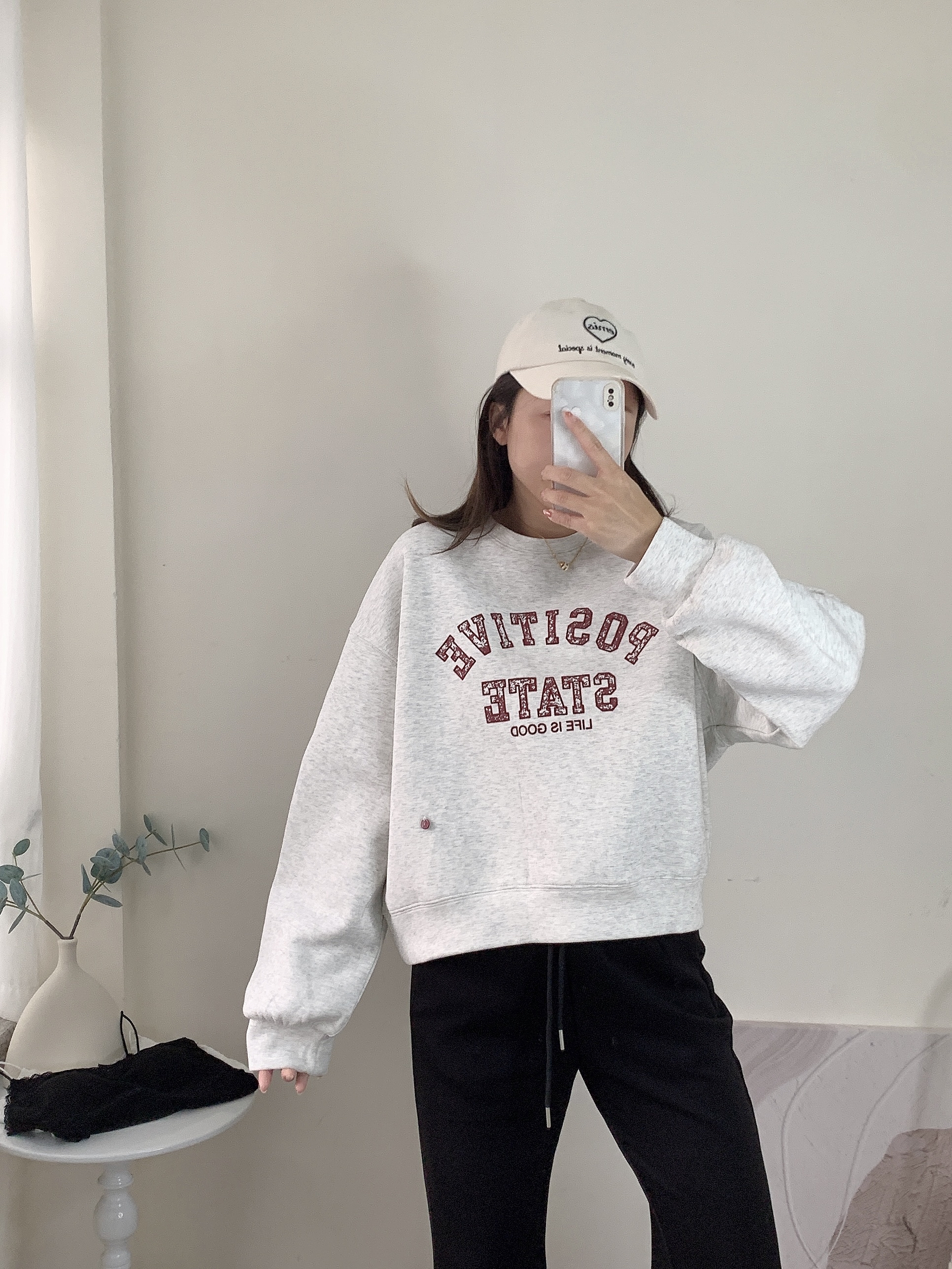 字母短款衛衣- 淺花灰