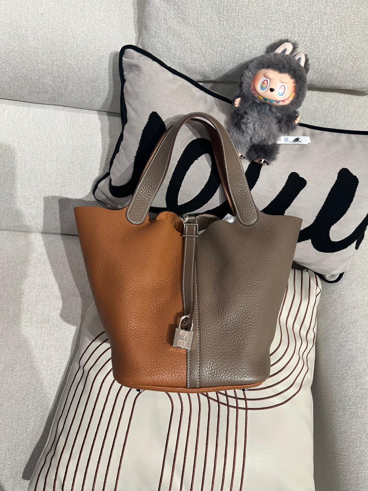 Hermes Picotin 22 Stamp [P] Duo Etoupe / Gold 100%Authentic, 95%New ✅Key Lock✅Dust bag 