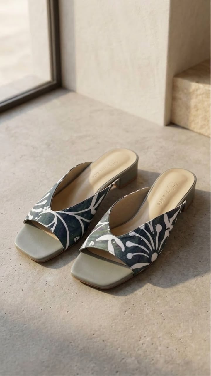 5824 - Seroja Slip-On Batik Heels