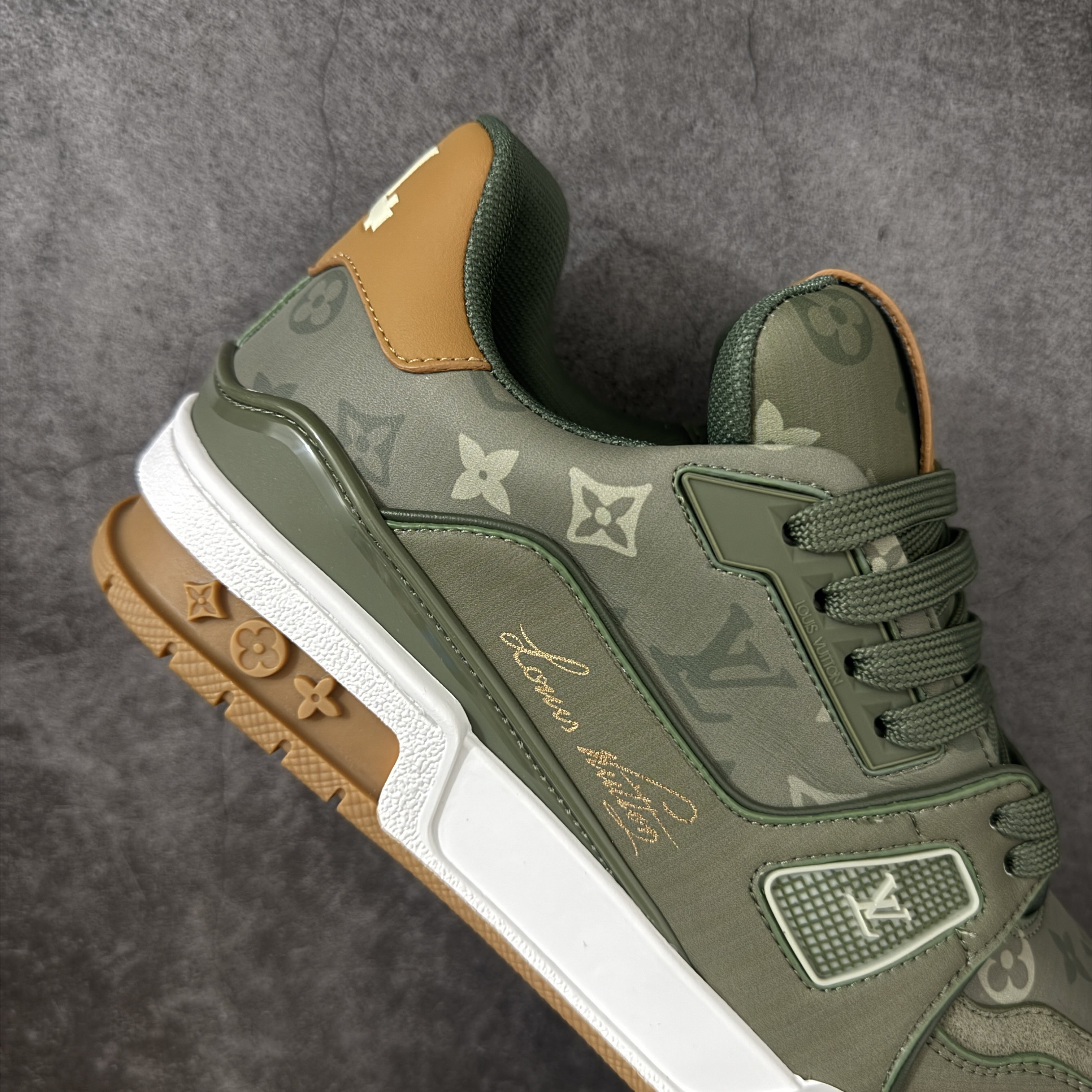 Louis Vuitton LV Trainer