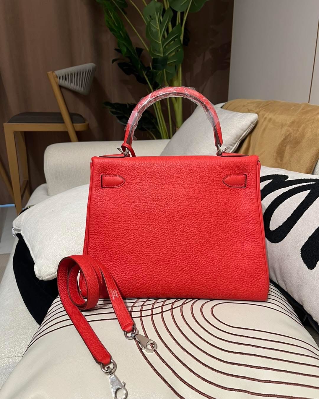 Hermes Kelly 28, 銀扣，STAMP T 100%Authentic,98%new✅Key lockpad ✅dust bag✅ box 