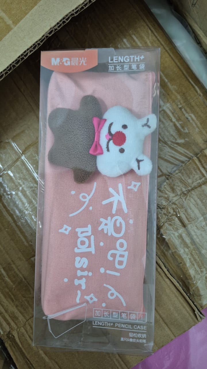 67388 M&G APB932D9 Bear Reversible trapezoidal pencil case 