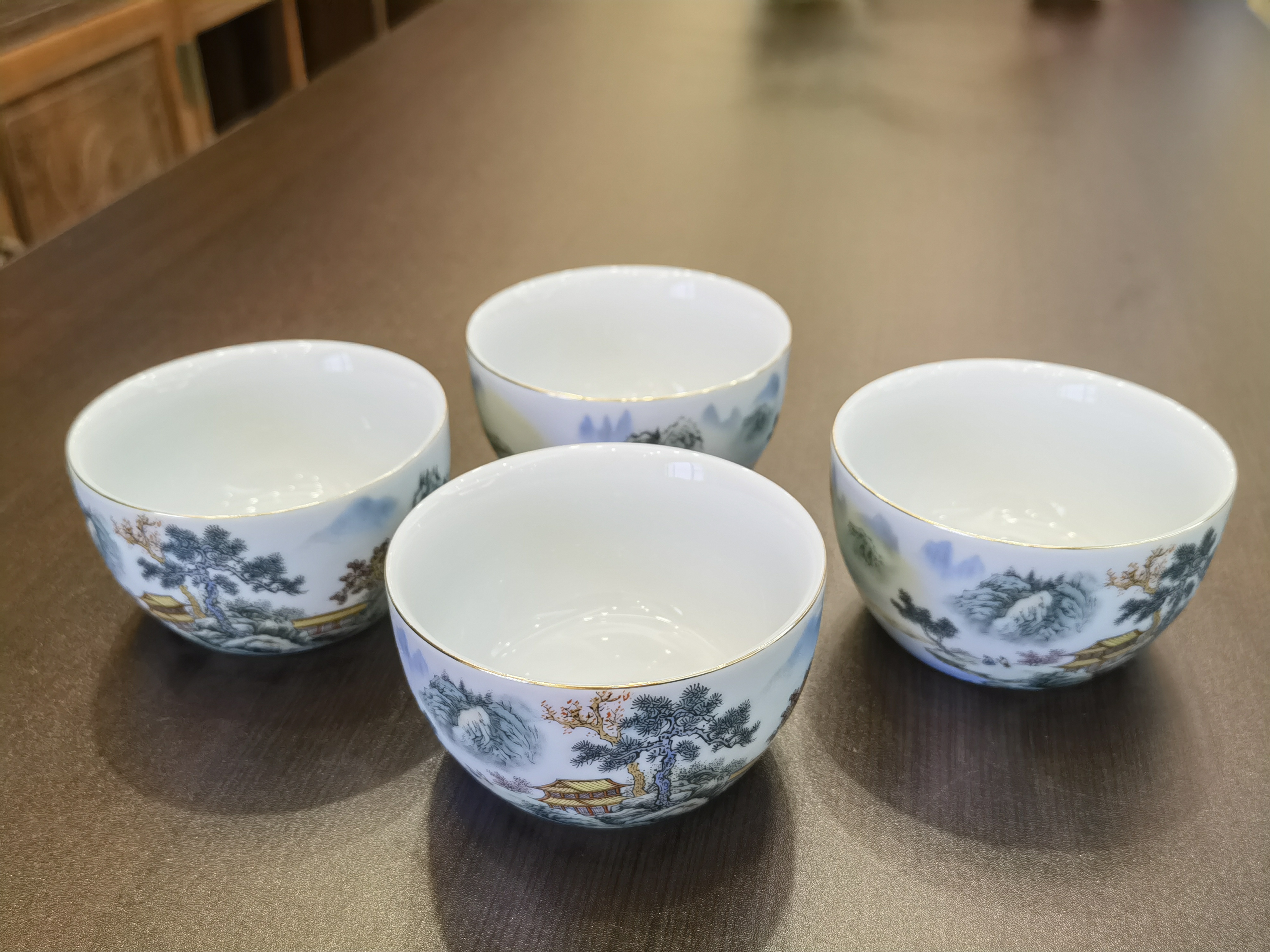 6-粉彩重工江南山水 - 茶杯 - <有需要請聯絡我們 852-6329 6186>