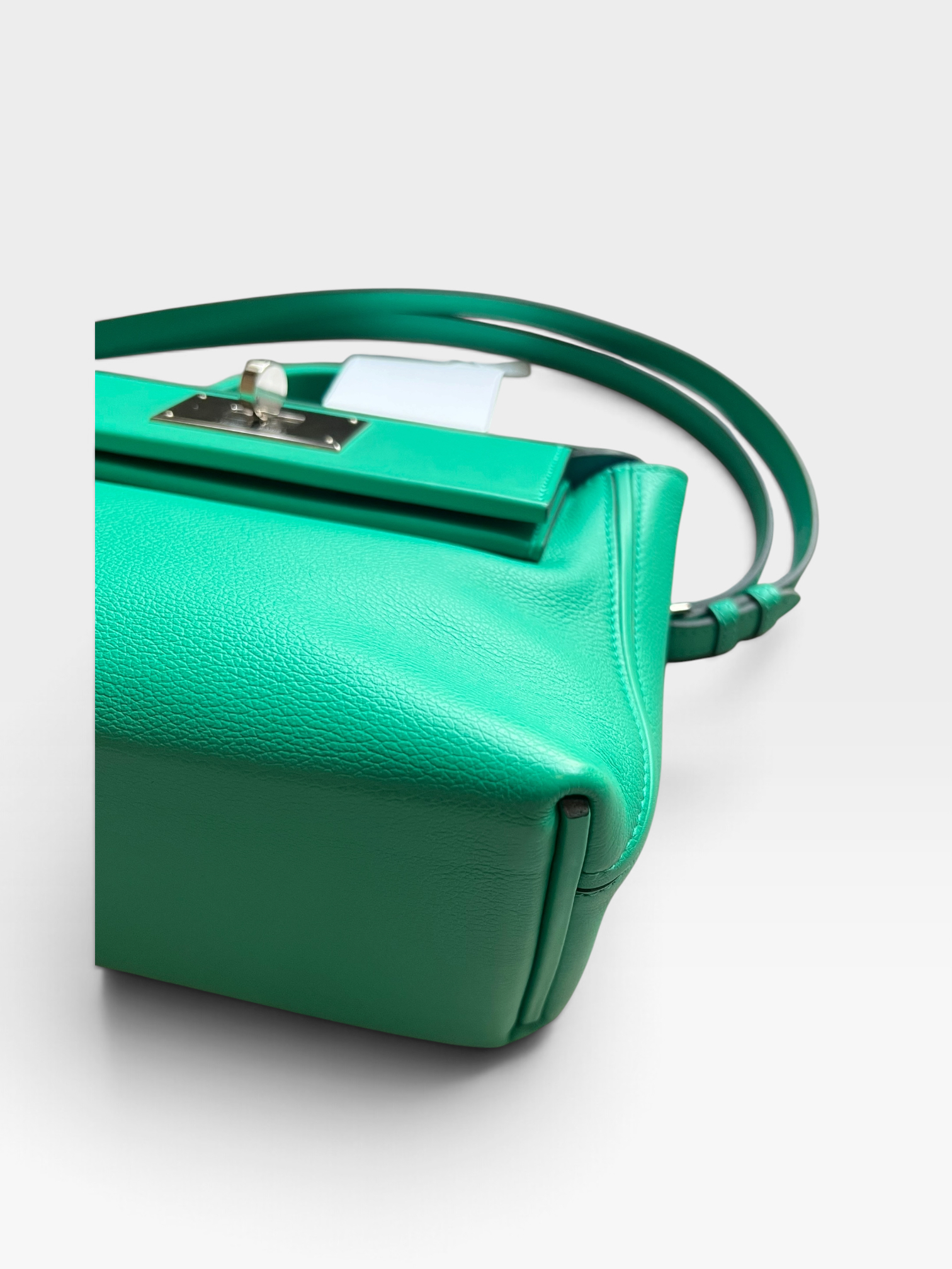 Pre-Owned HERMÉS 2424 Mini Stamp U / Product Code: B60333