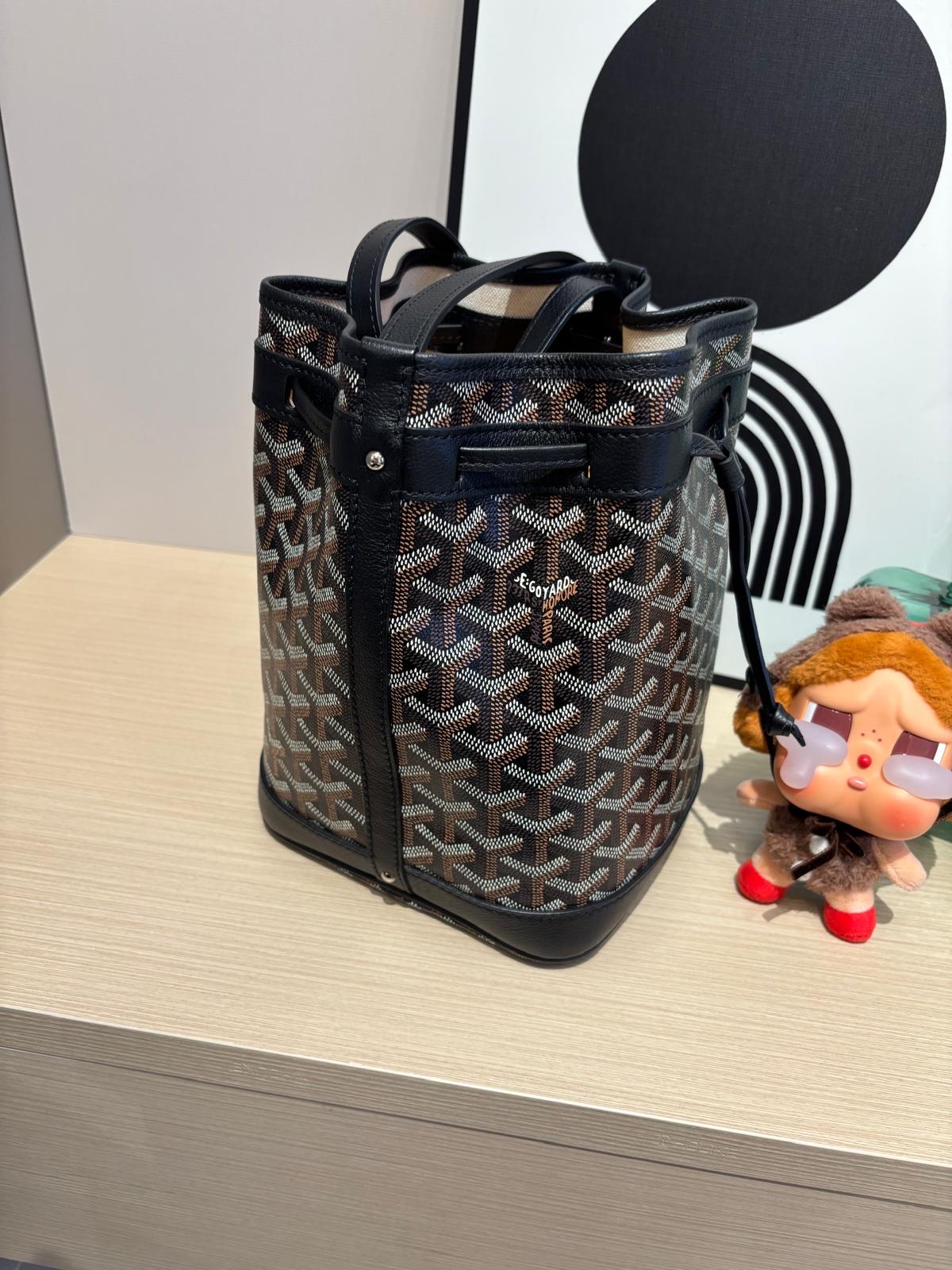 Goyard Petit flot Bucket Black 100%Authentic, 98%New ✅Dust bag
