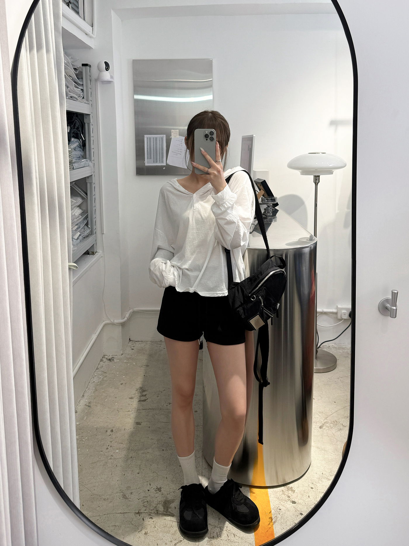 𝐂𝐚𝐬𝐮𝐚𝐥 𝐫𝐢𝐛𝐛𝐞𝐝 𝐬𝐰𝐞𝐚𝐭 𝐬𝐡𝐨𝐫𝐭𝐬