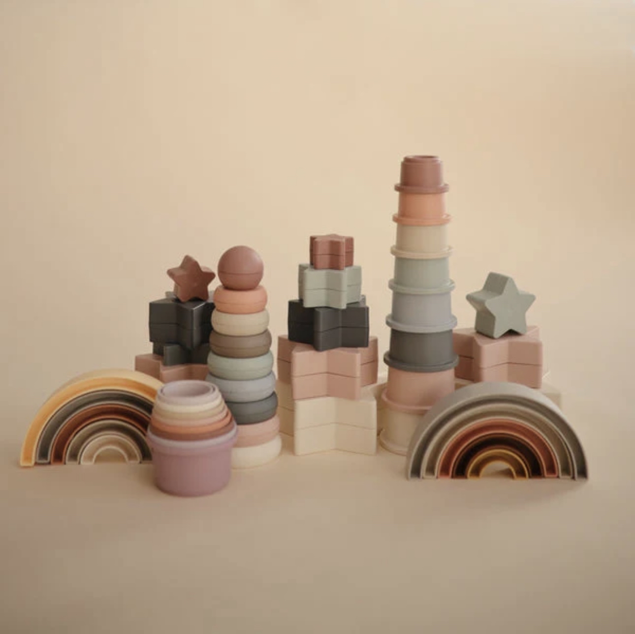 Mushie Nesting Stars Toy