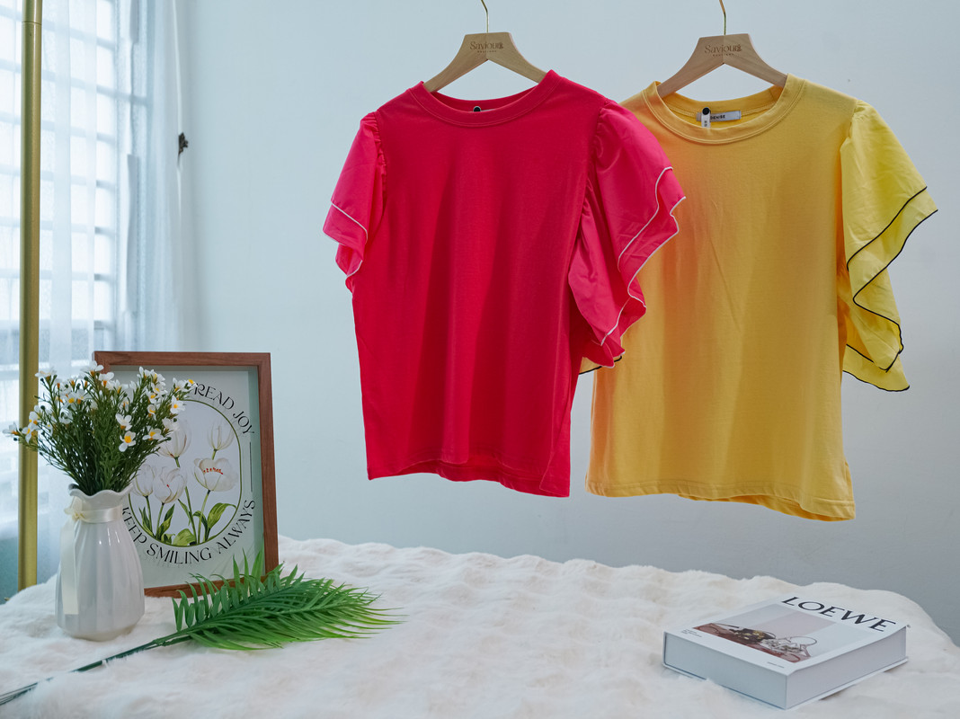 Layered Ruffle Sleeve Statement T-Shirt ‖ 层叠荷叶袖拼接设计感T恤 KR017716