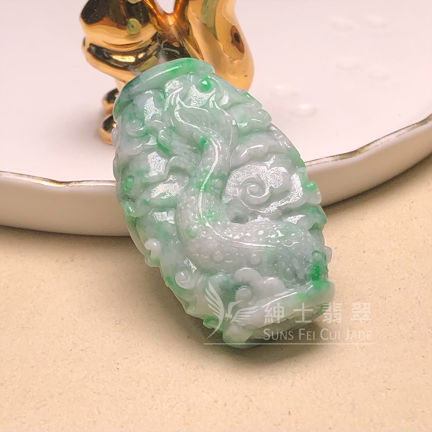 立體桶形龍吊墜