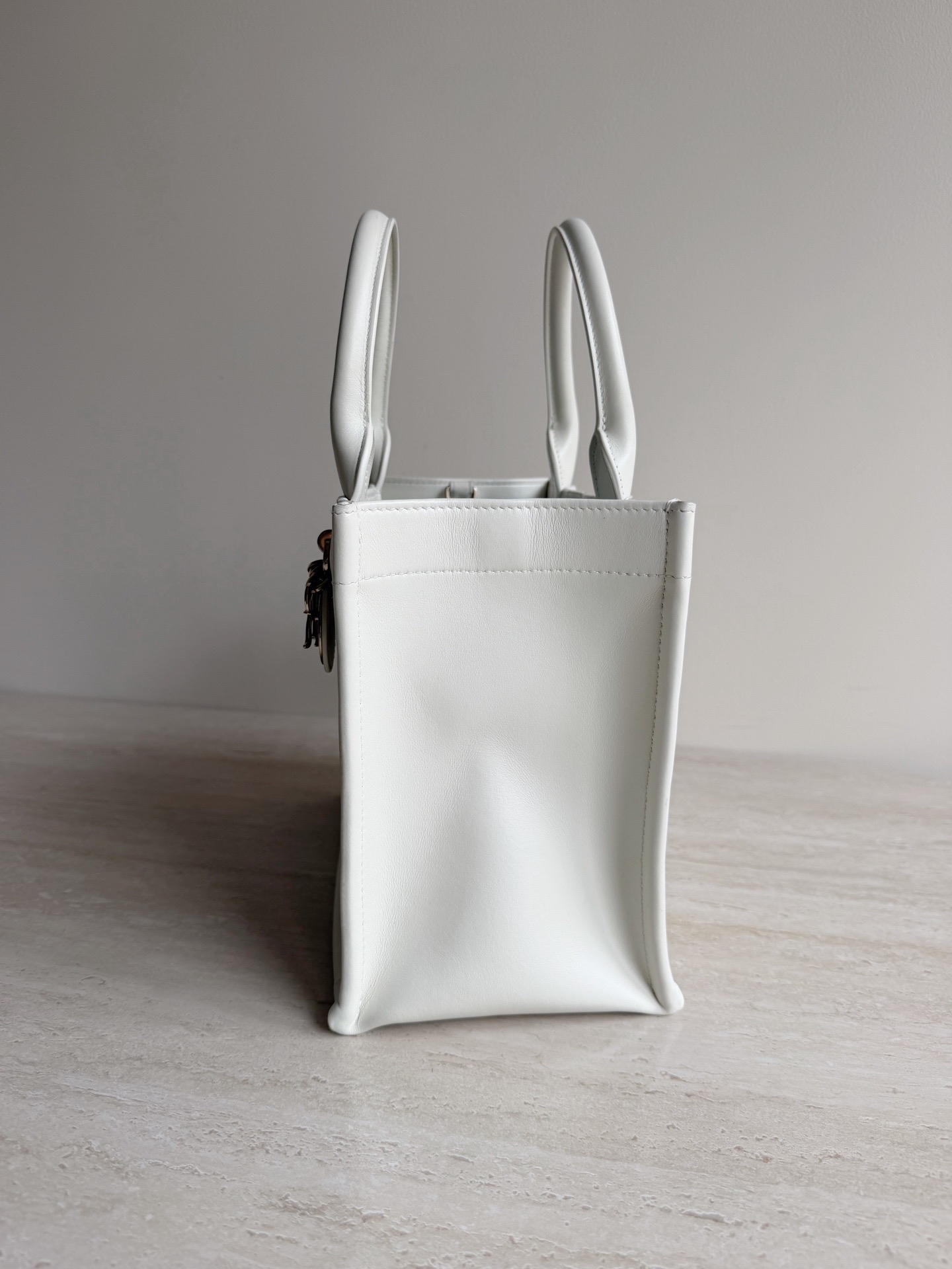 【預訂貨品】Dior白色Tote bag