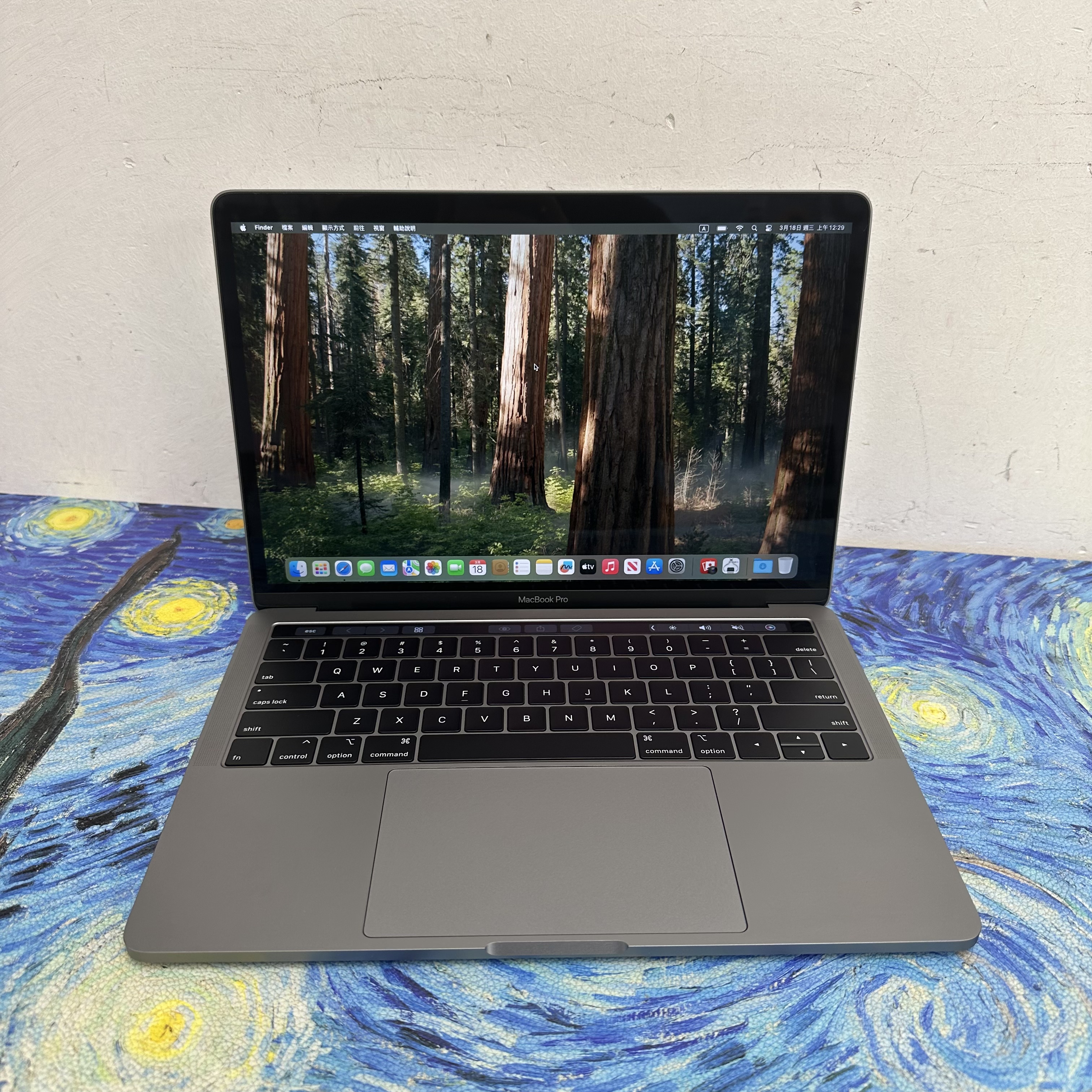 (高階MacBook Pro🔥4 Type C頭🤩) APPLE MacBook Pro 2019 i7 CPU /16GB Ram/512GB SSD/ Touch Bar/指紋解鎖 / Notebook / Laptop / 文書機 / Movie / Netflix